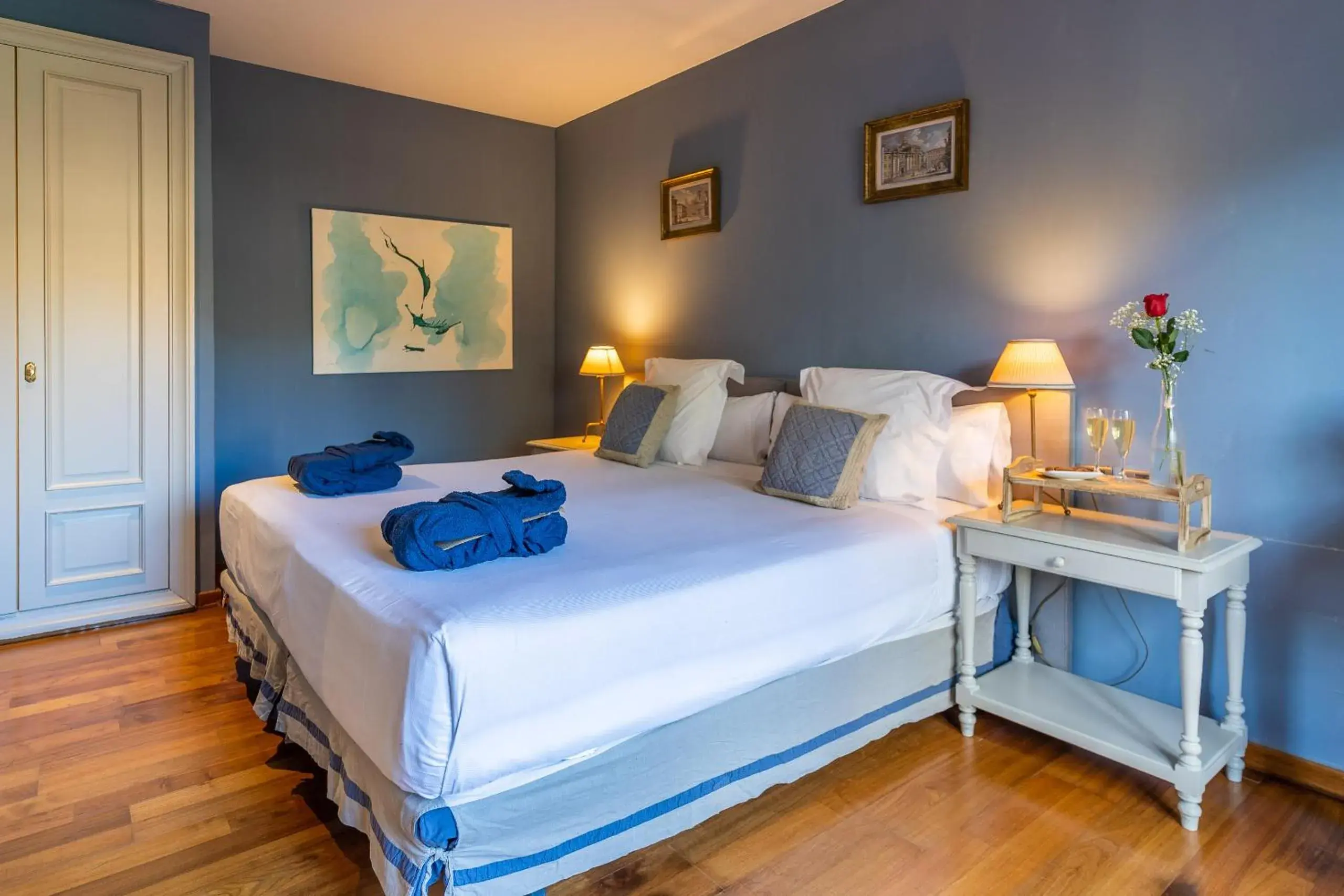 Double Room for Single Use in Hotel Blancafort Spa Termal Double Room for Single Use in Hotel Blancafort Spa Termal