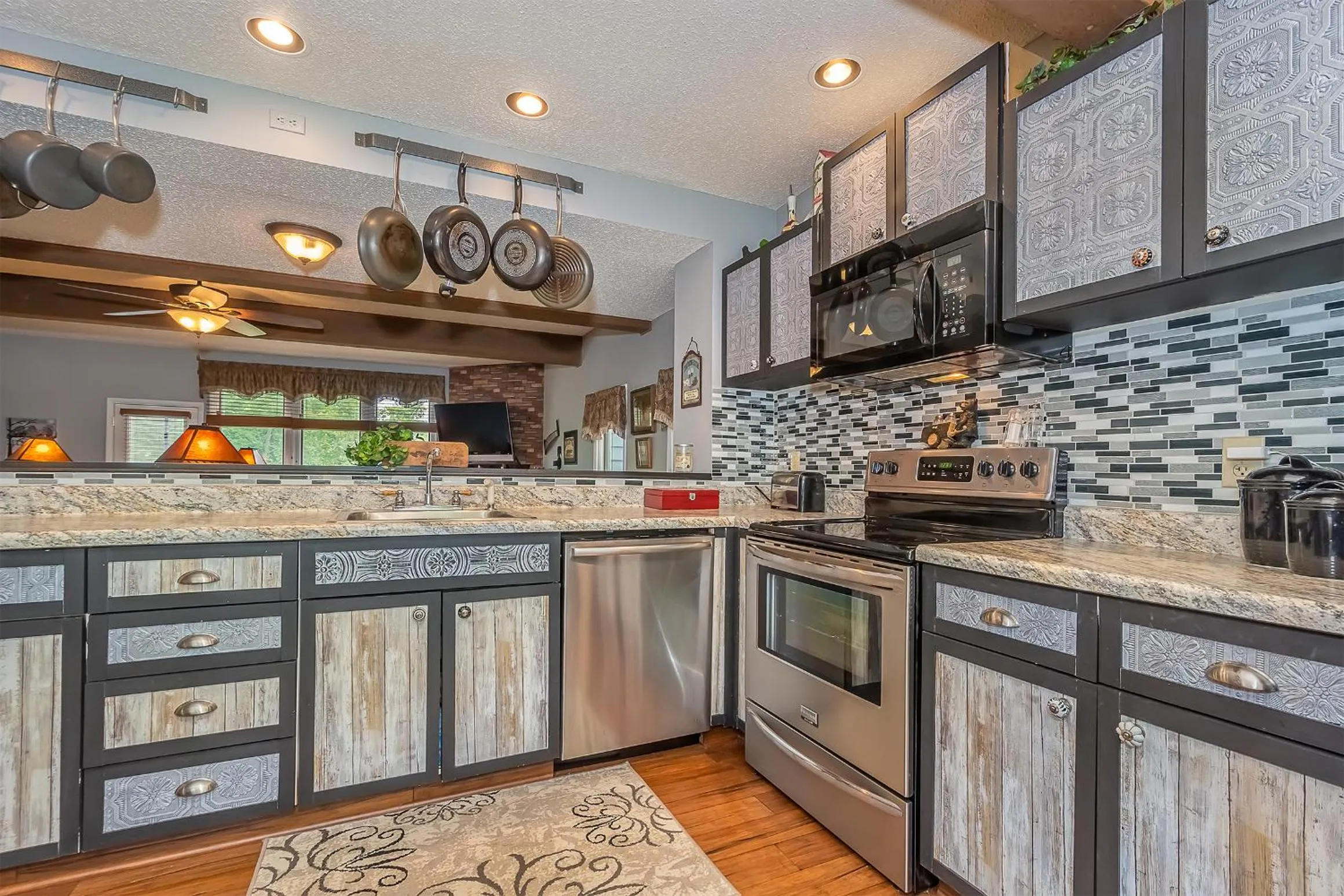 Property building in Beary Relaxing