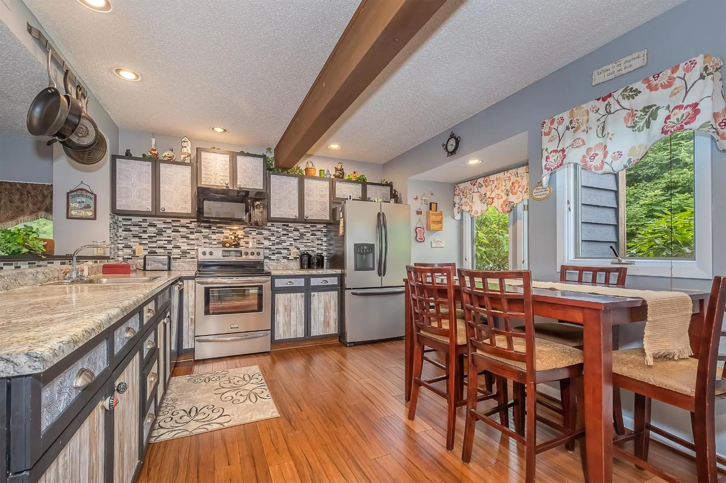 Property building in Beary Relaxing