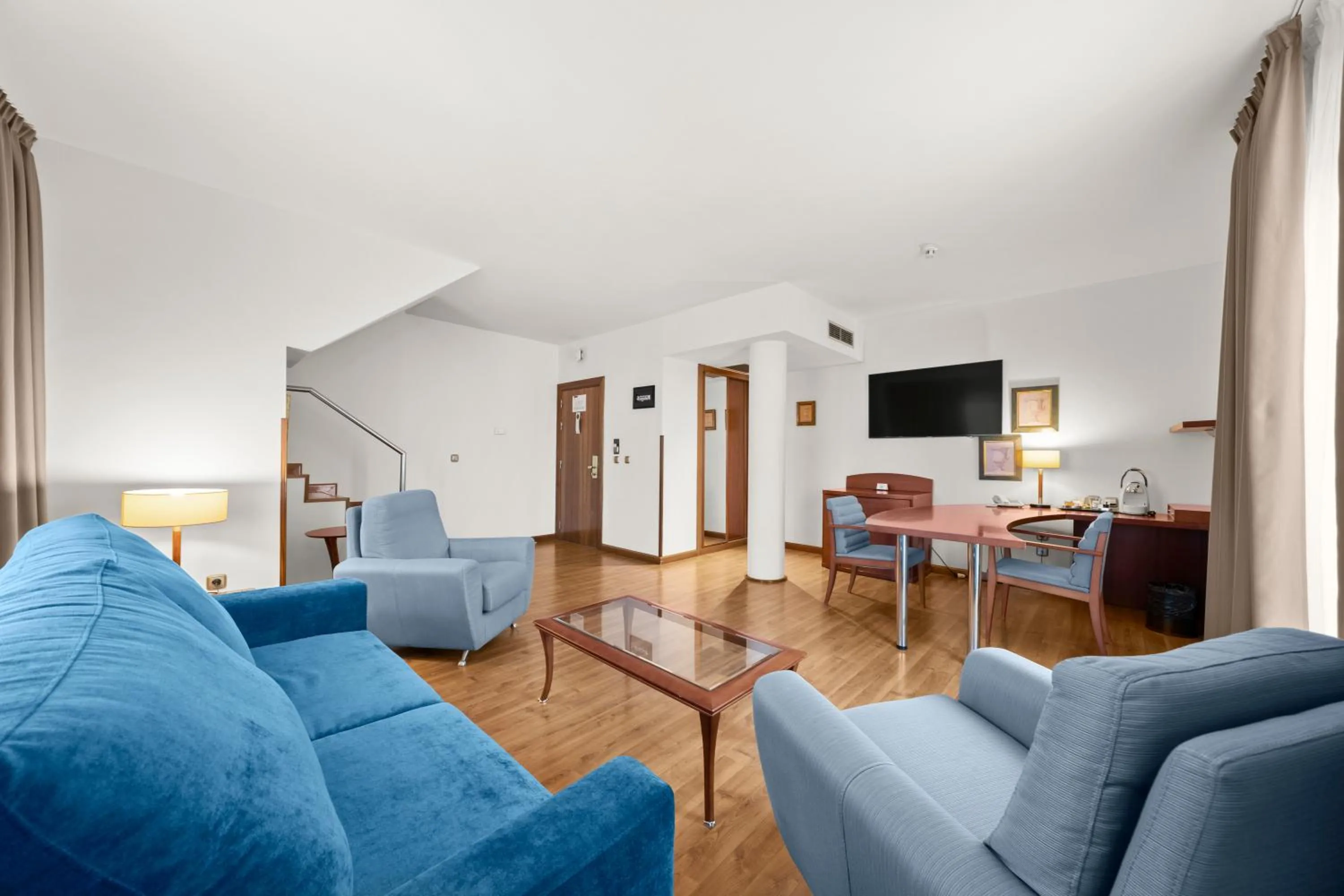Living room in Hotel Zentral Gijón Rey Pelayo
