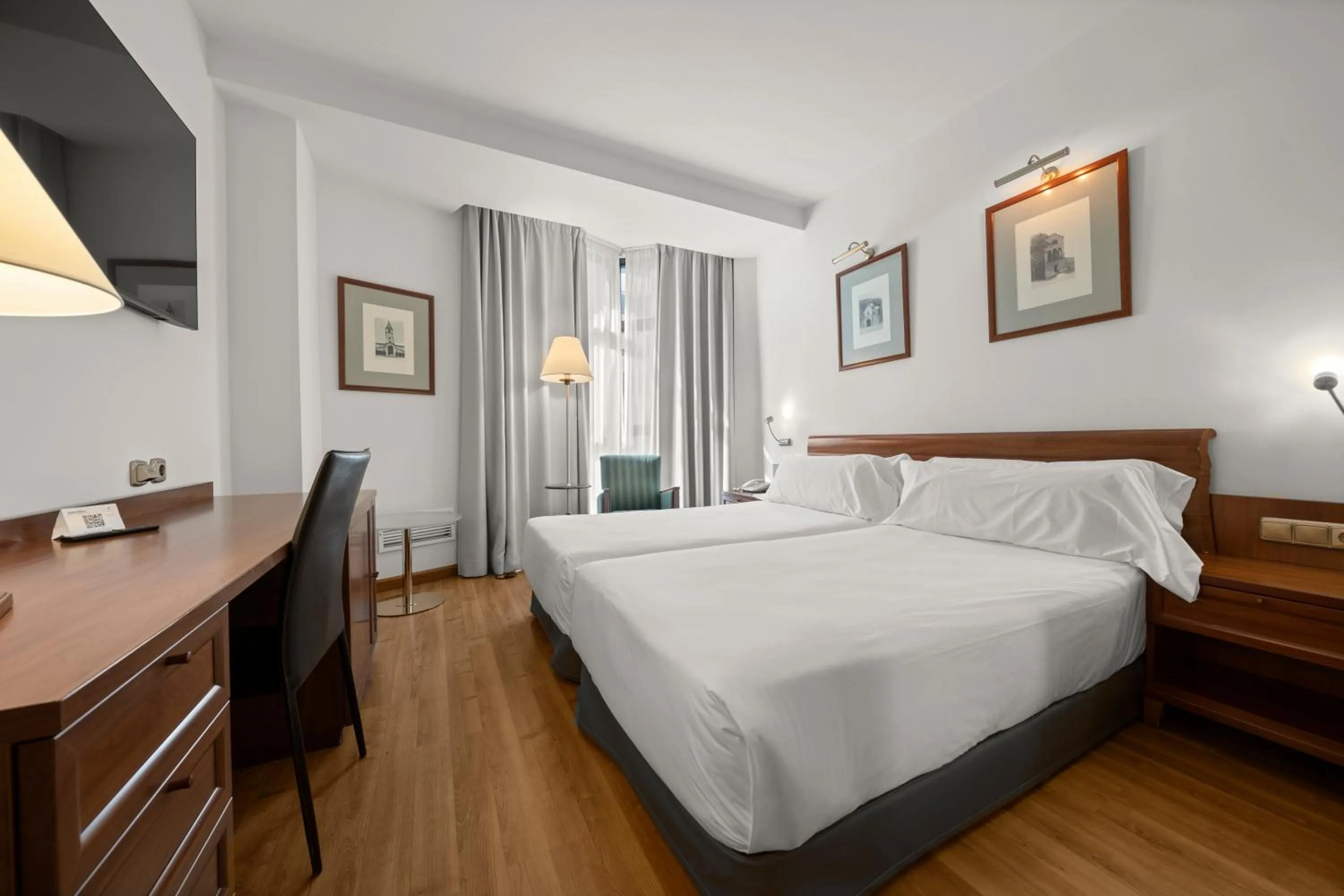 Bed in Hotel Zentral Gijón Rey Pelayo