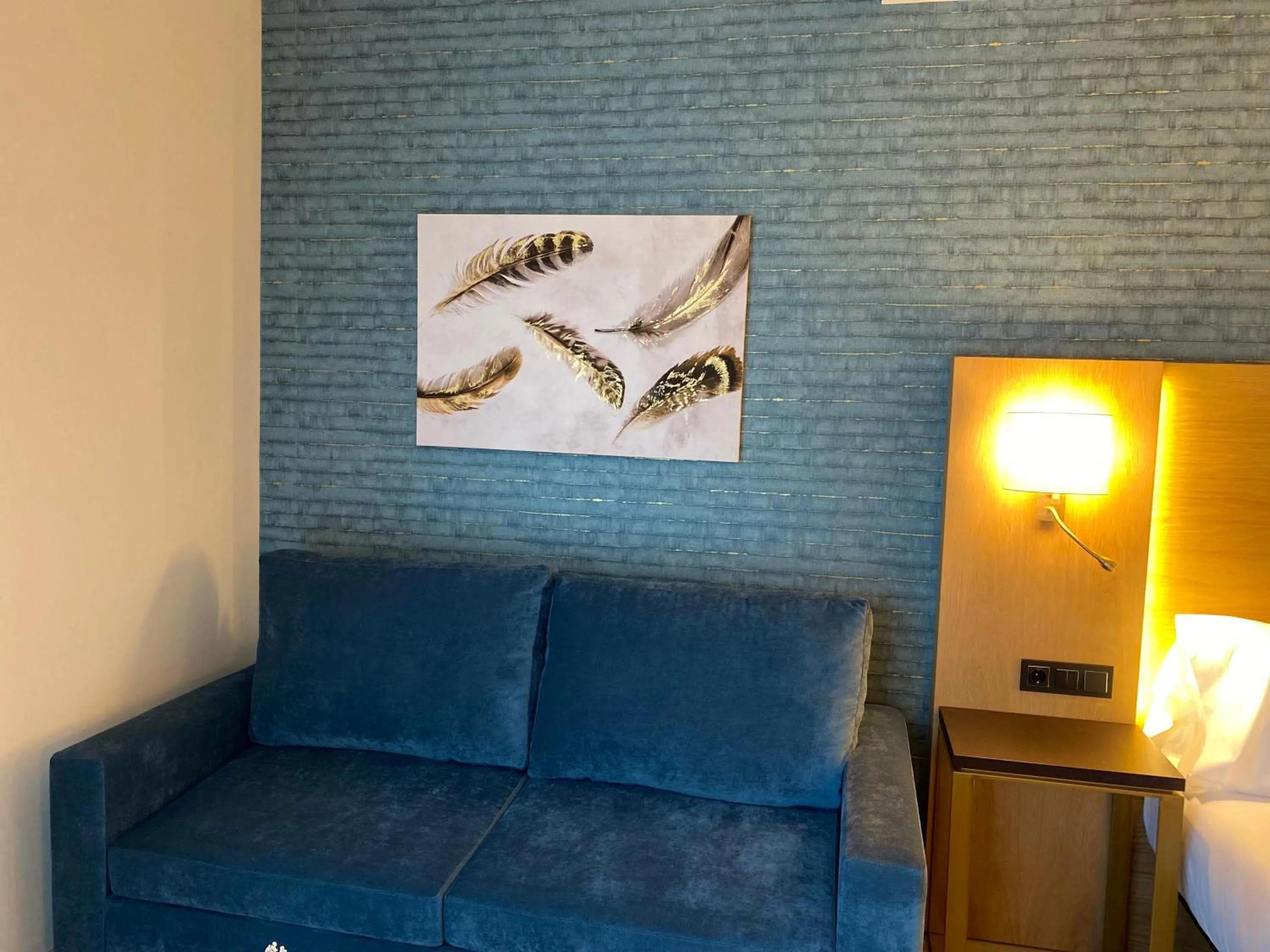 Seating area in Hotel Zentral Gijón Rey Pelayo