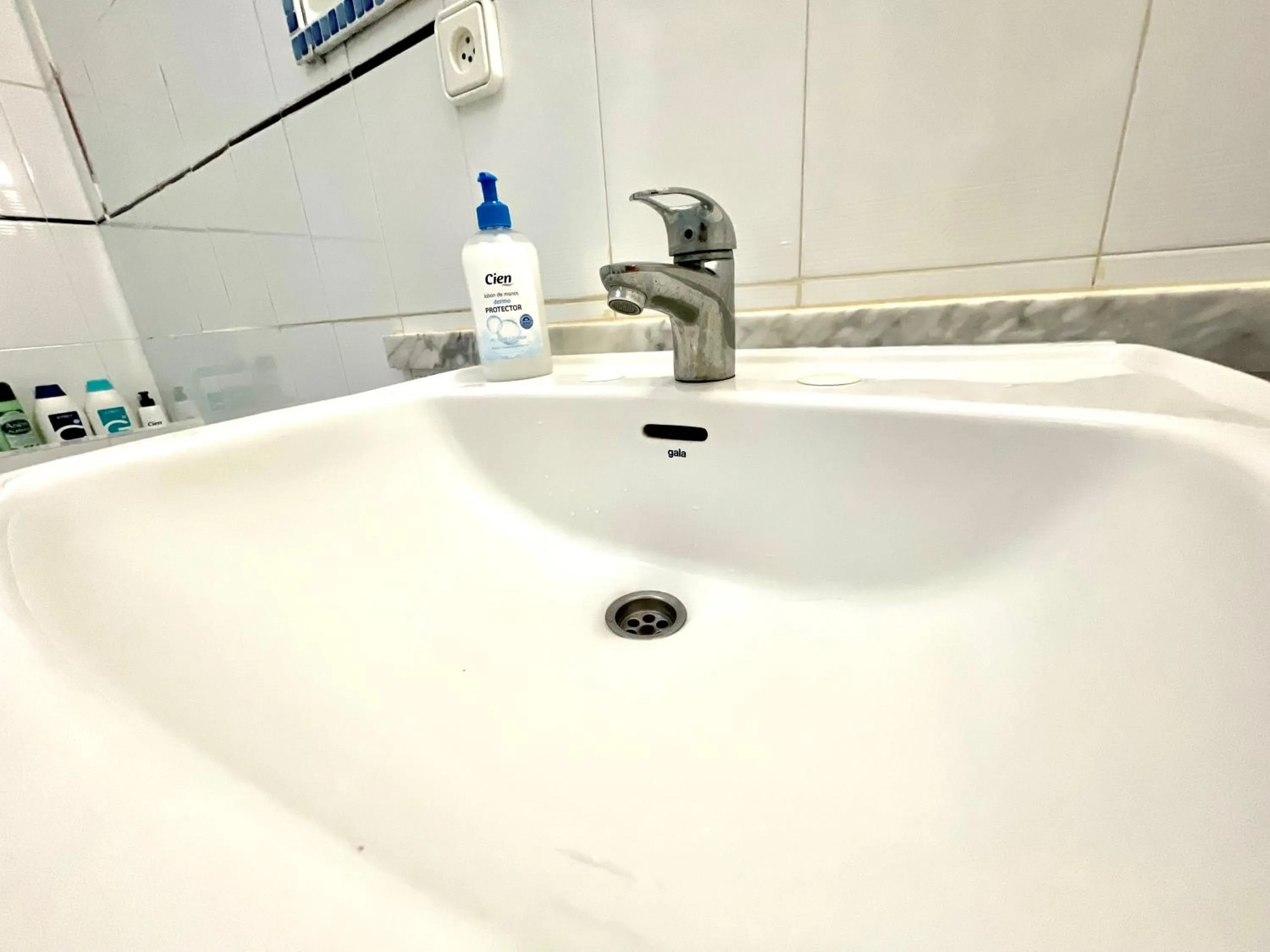 Bathroom in Las habitaciones en Alicante