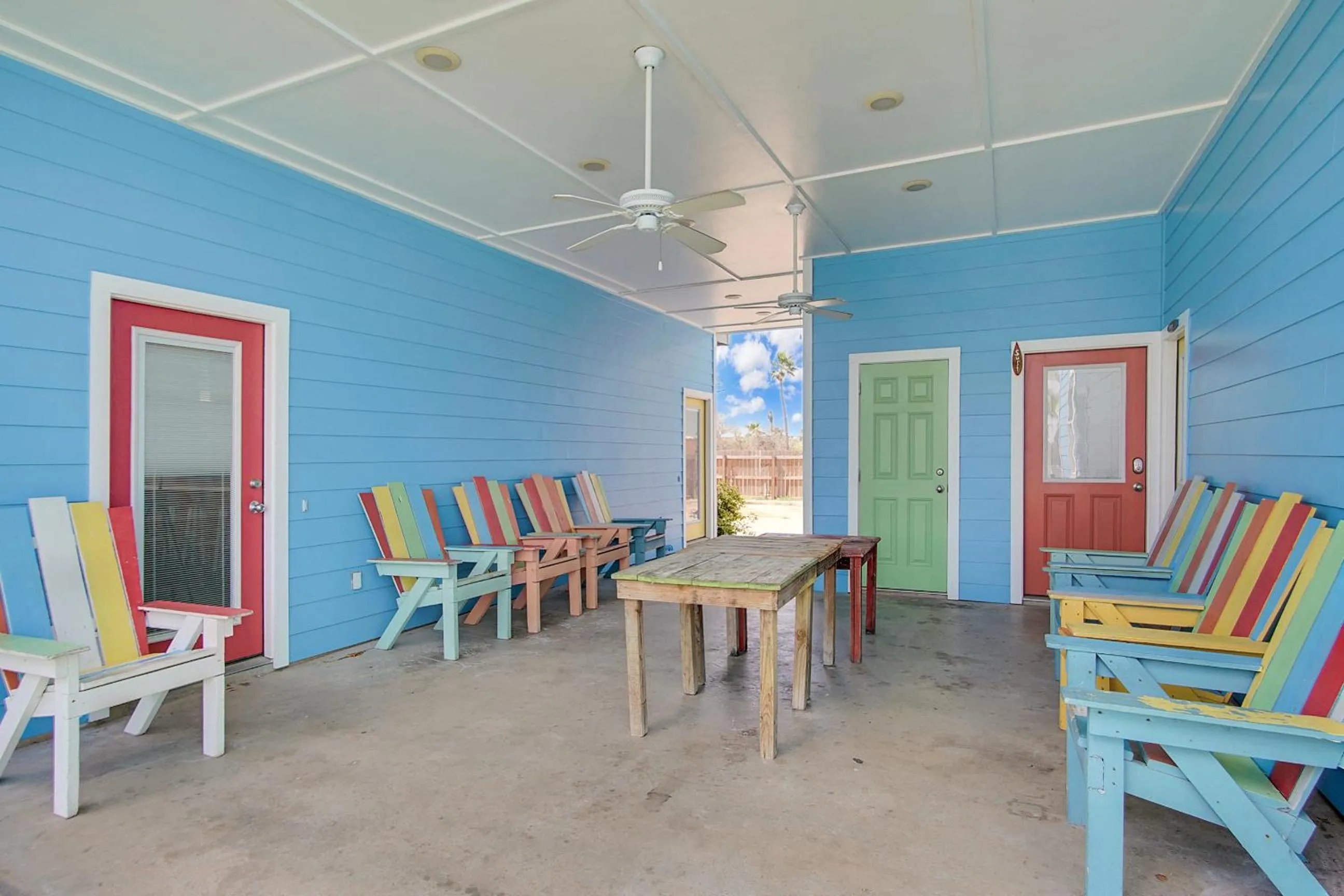 Property building in Beach Club 1