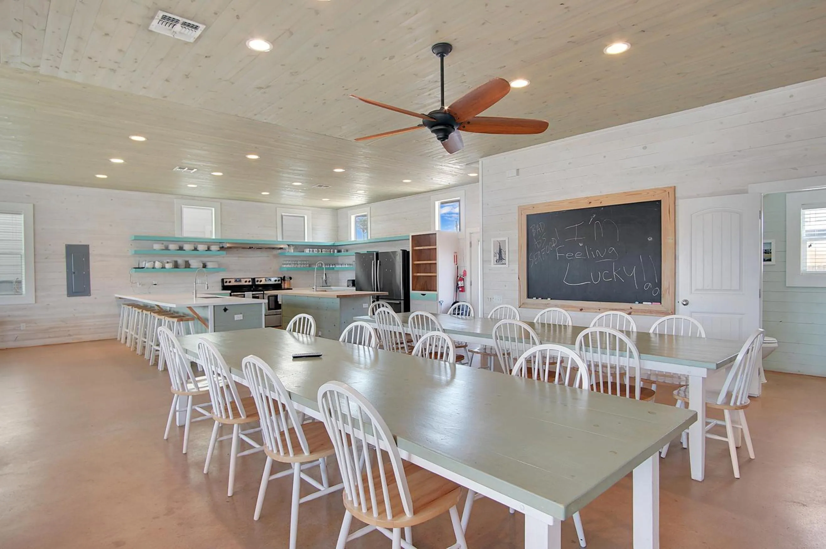 Property building in Beach Club 1