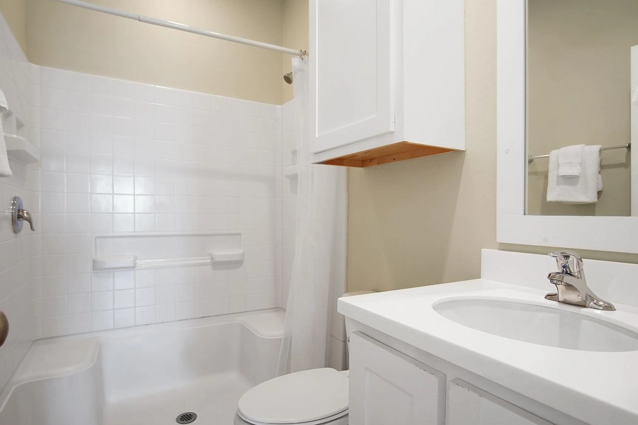 Property building in Beach Club 1