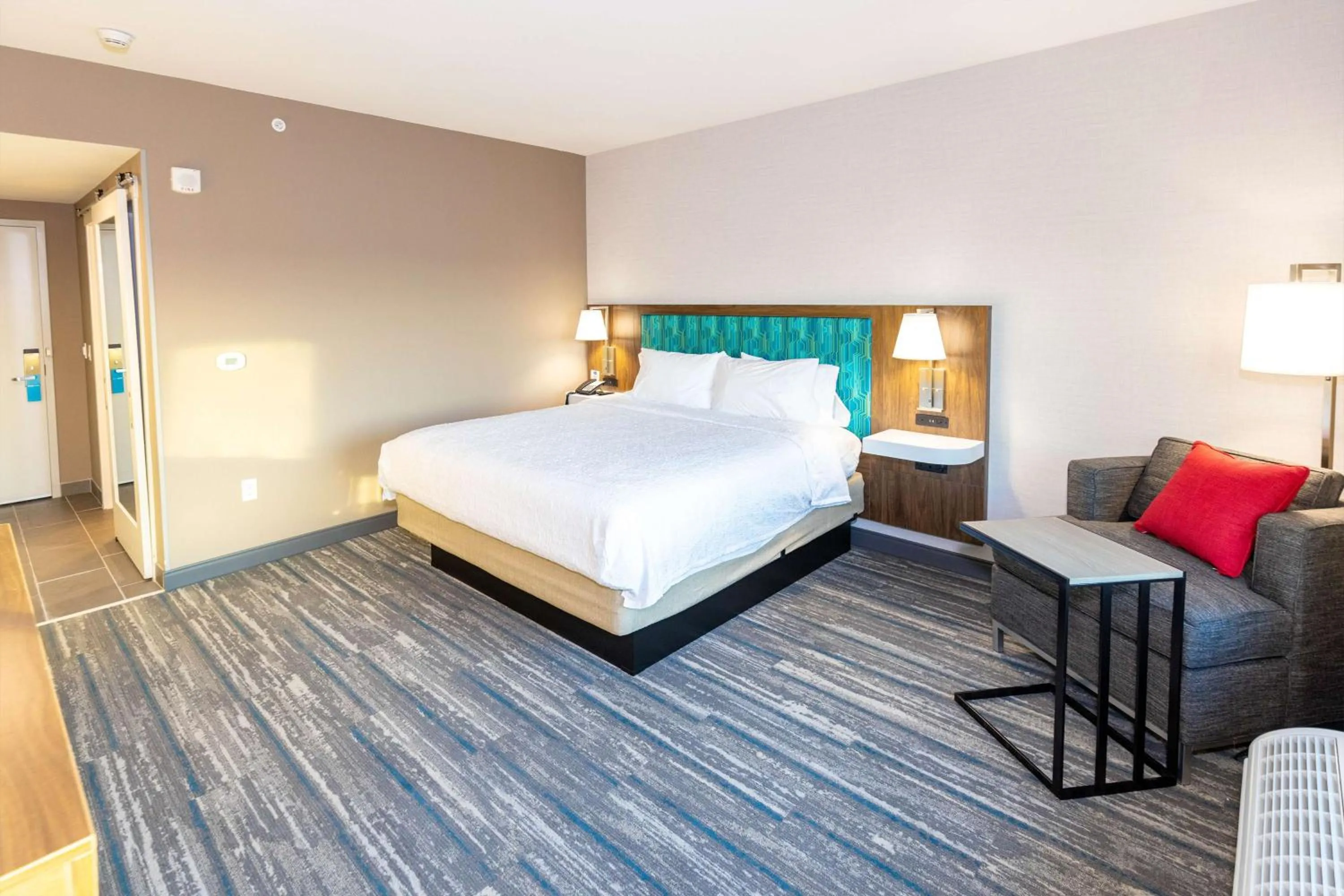 Bed in Hampton Inn Selma, Ca