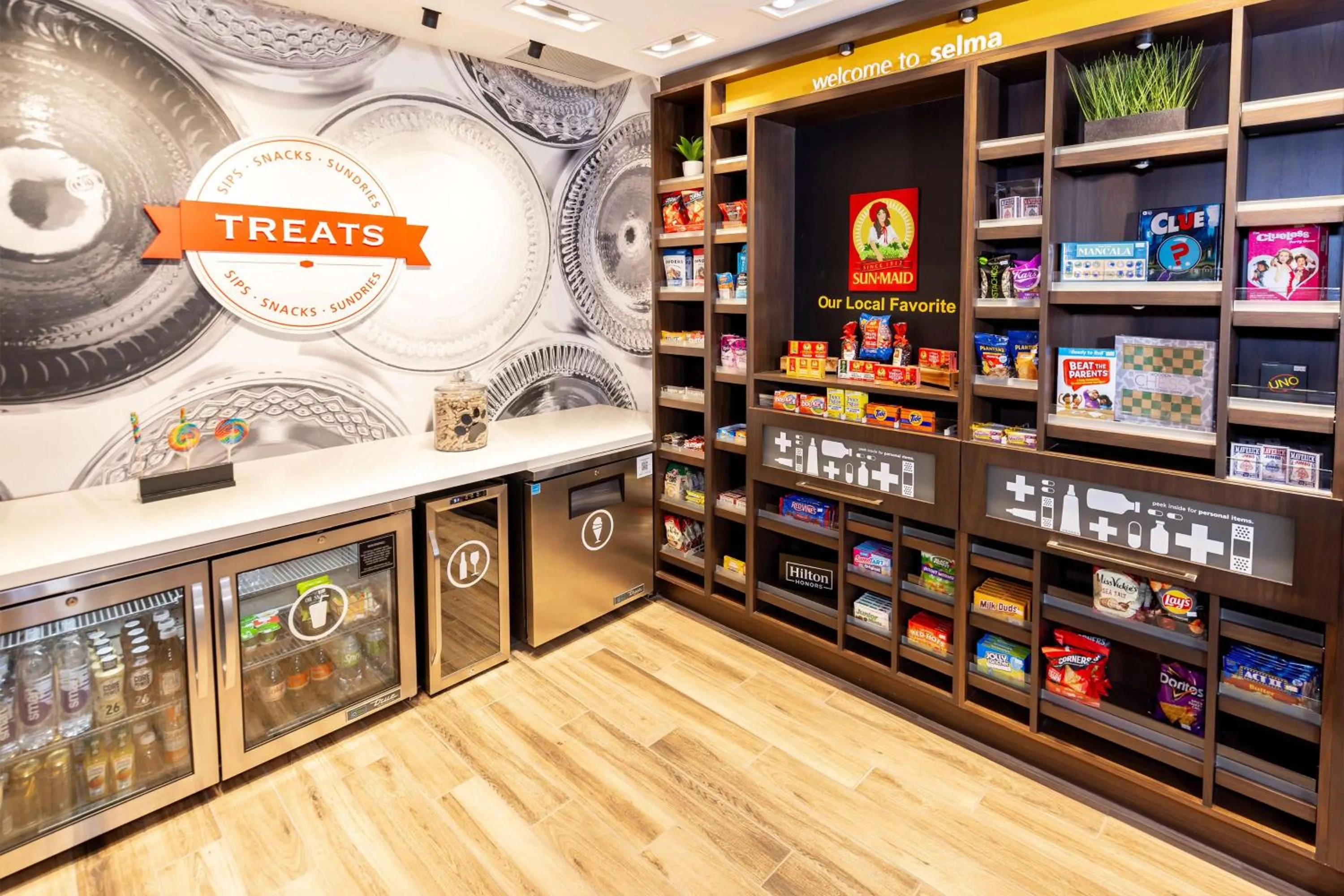 Property building in Hampton Inn Selma, Ca