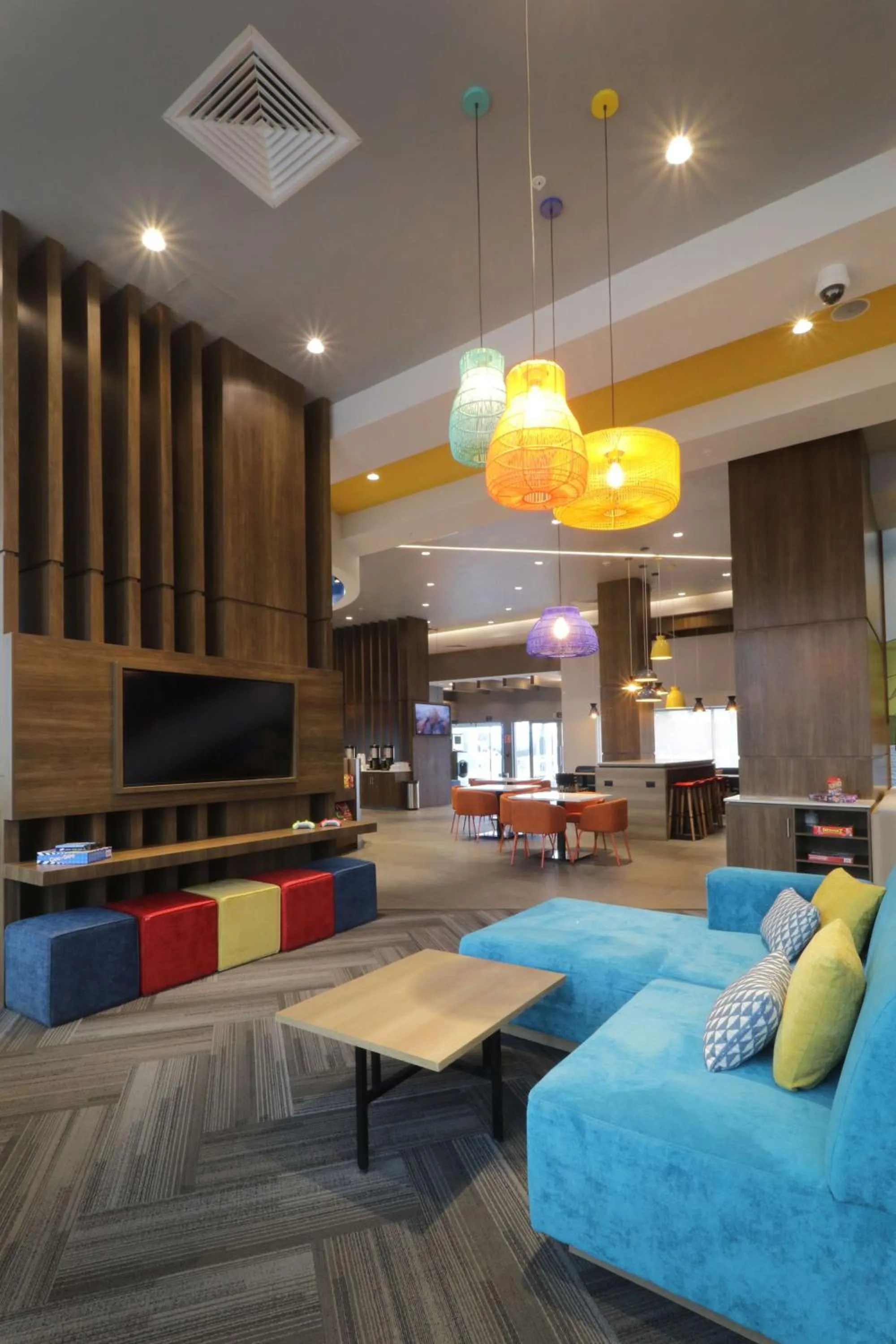 Lobby or reception in Tru By Hilton Monterrey Fundidora