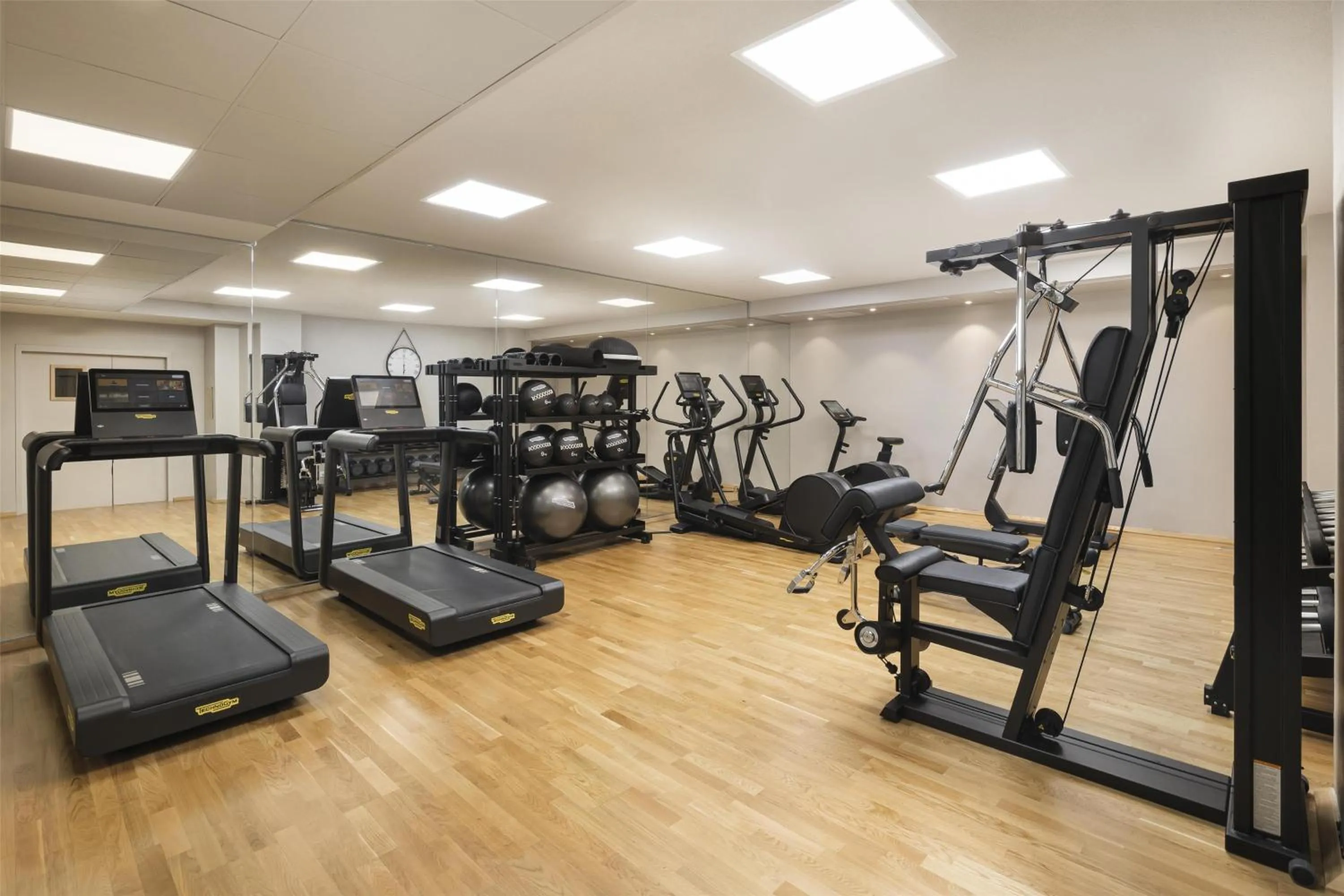 Fitness centre/facilities in Hilton Garden Inn Paris La Villette