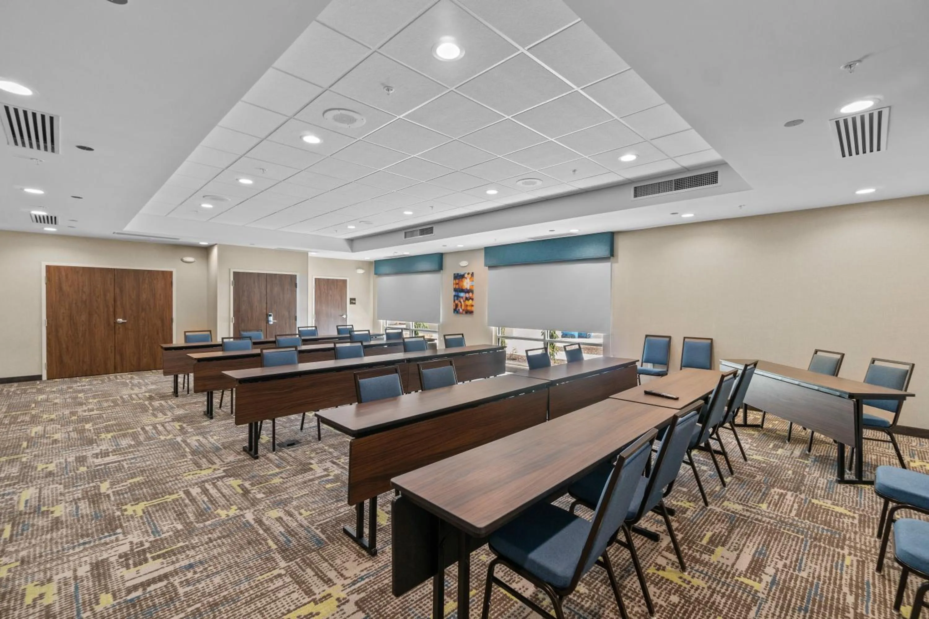 Meeting/conference room in Hampton Inn Redmond Bend Airport