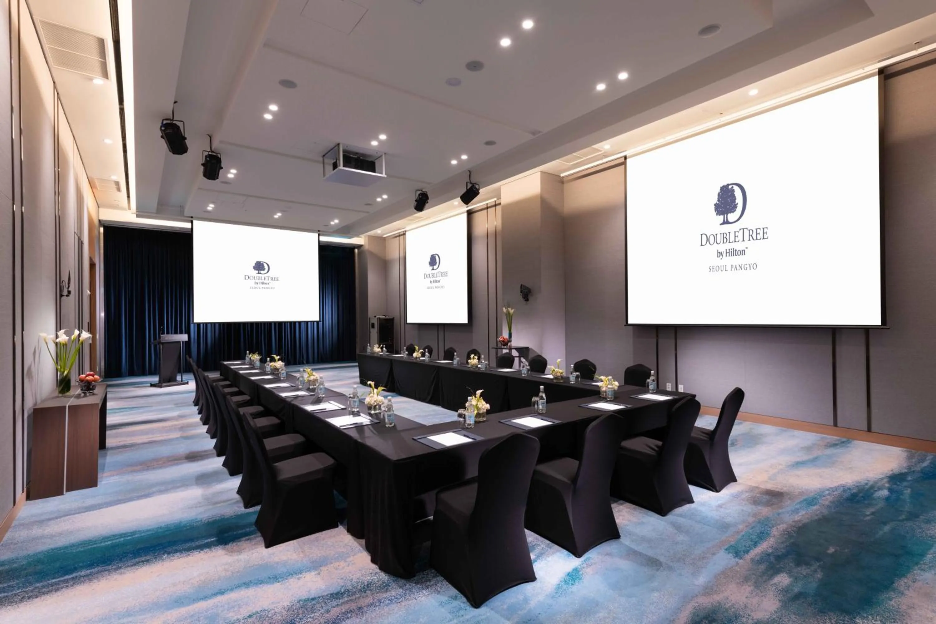 Meeting/conference room in DoubleTree By Hilton Seoul Pangyo Residences