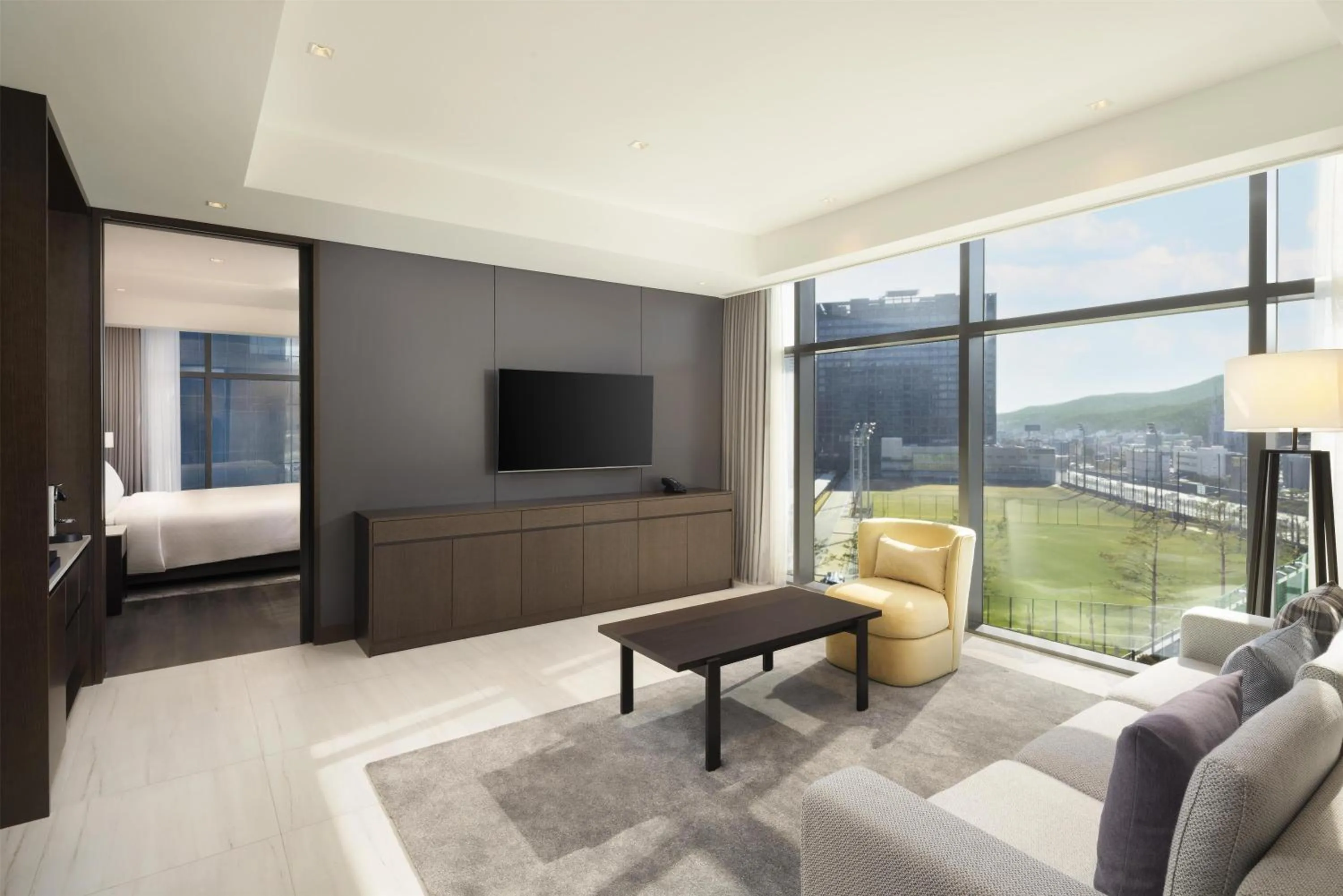 Living room in DoubleTree By Hilton Seoul Pangyo