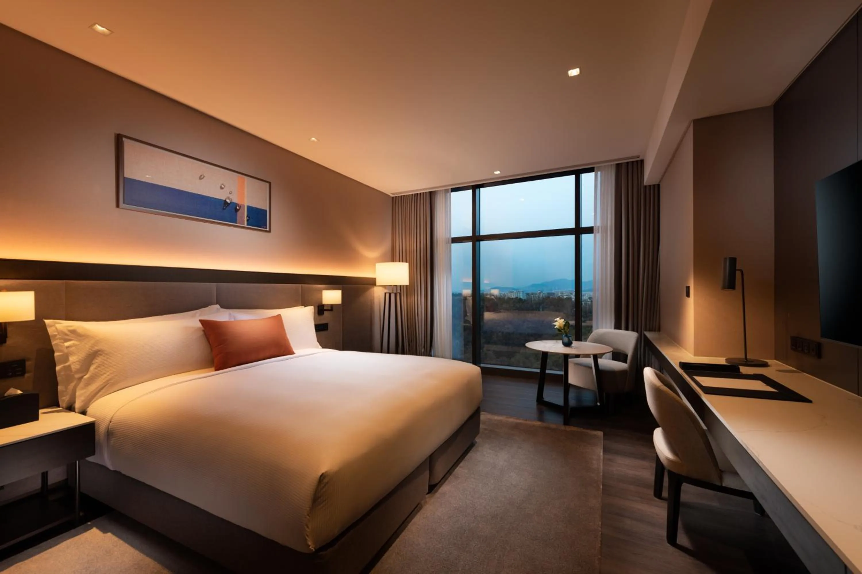 Bedroom, Bed in DoubleTree By Hilton Seoul Pangyo