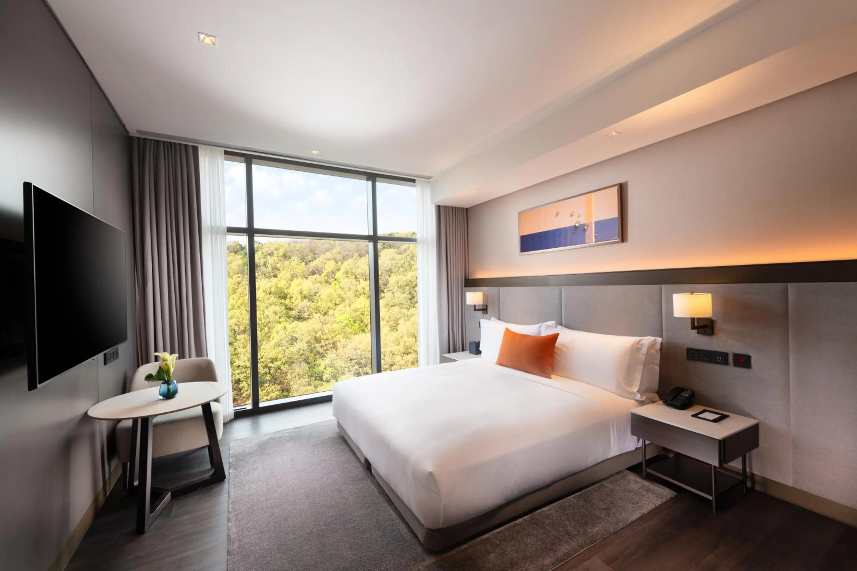 Bedroom, Bed in DoubleTree By Hilton Seoul Pangyo