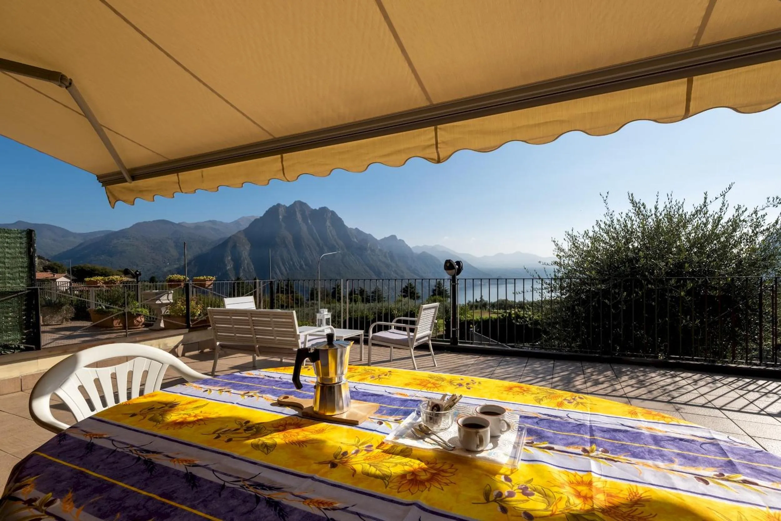 Other in La casa di Sarah