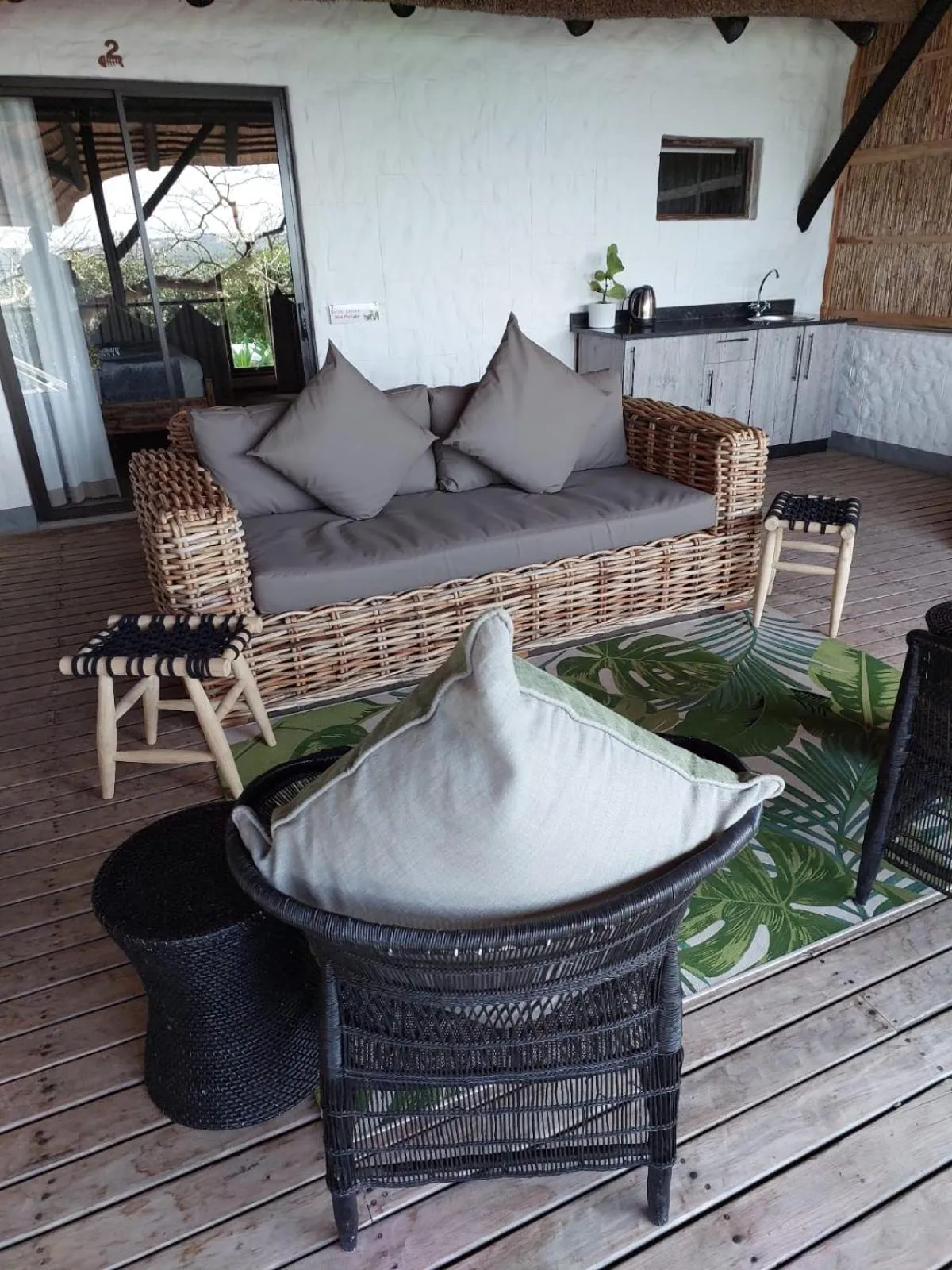 Patio in Mukumbura Lodge Bilene