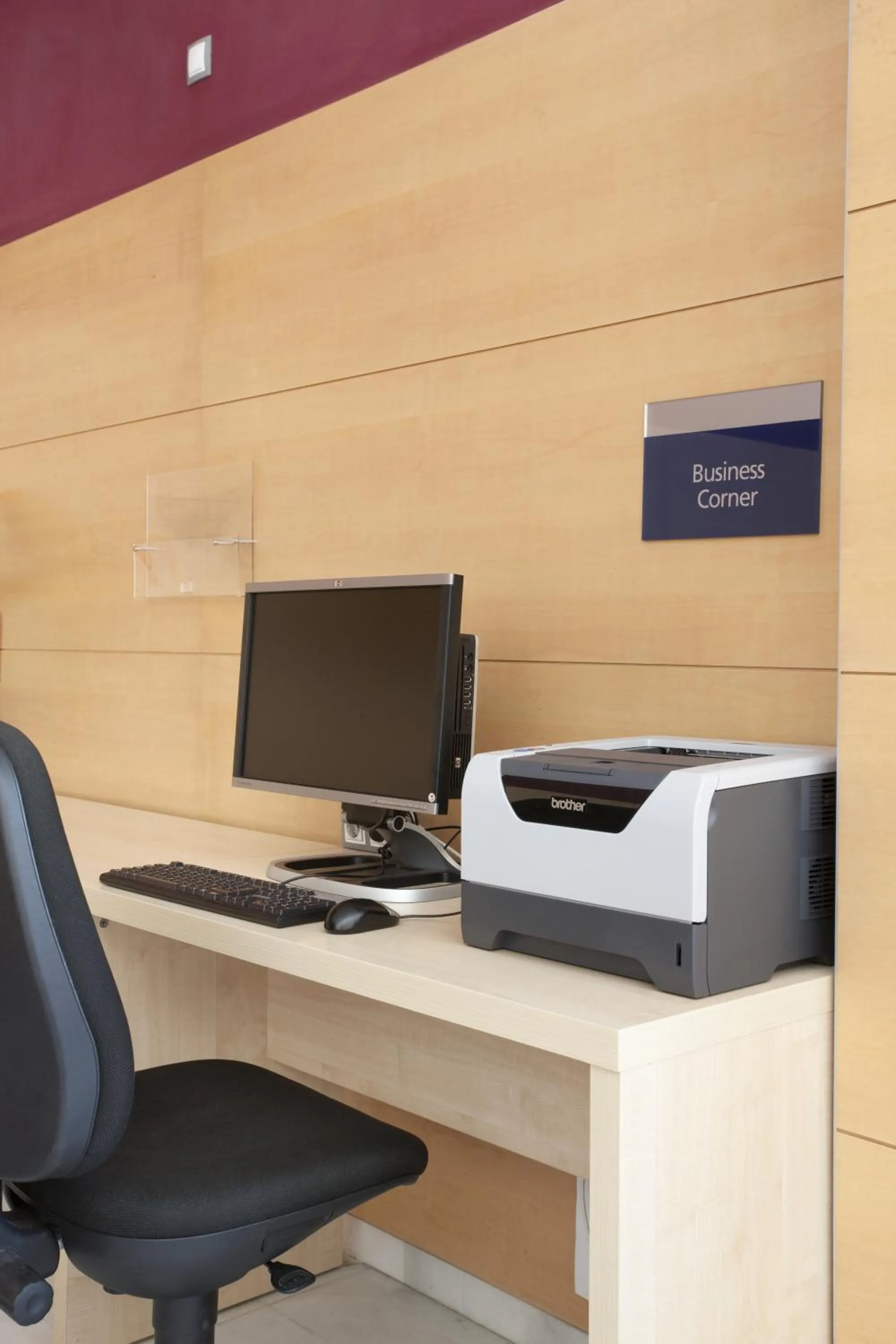 Business facilities in Holiday Inn Express Madrid-Alcorcón by IHG