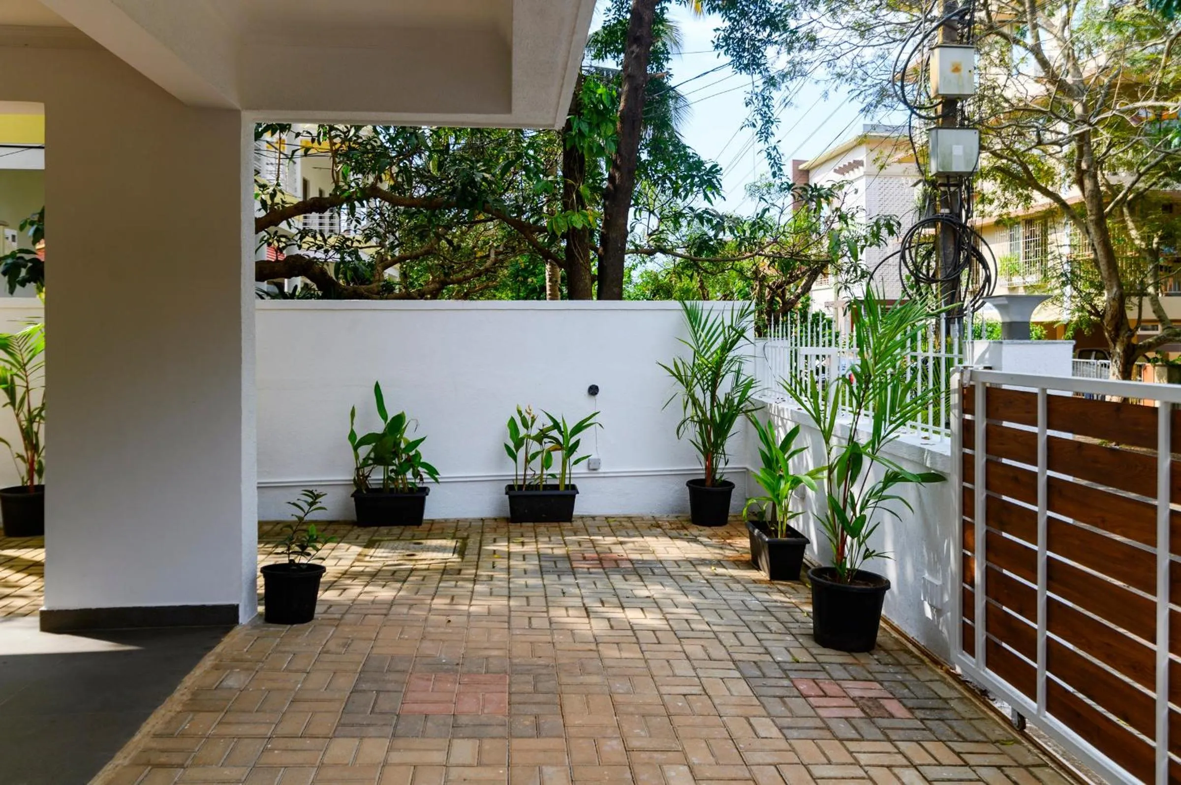 Garden view in Lotus & Orchid Villas by Ramnath Homes