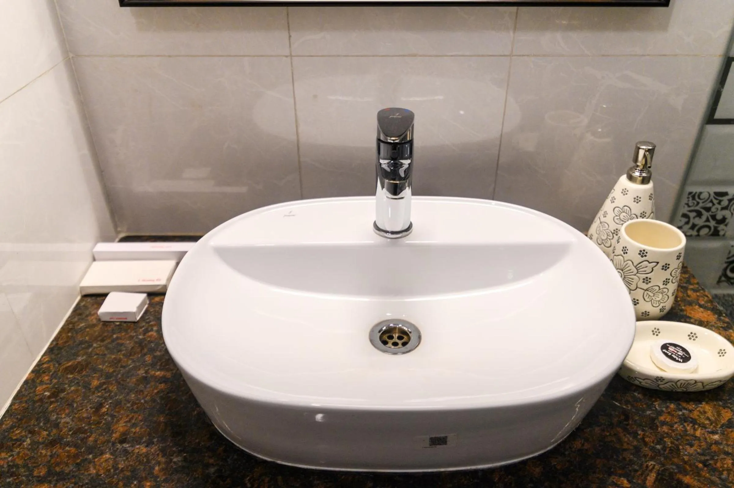 Bathroom in Lotus & Orchid Villas by Ramnath Homes