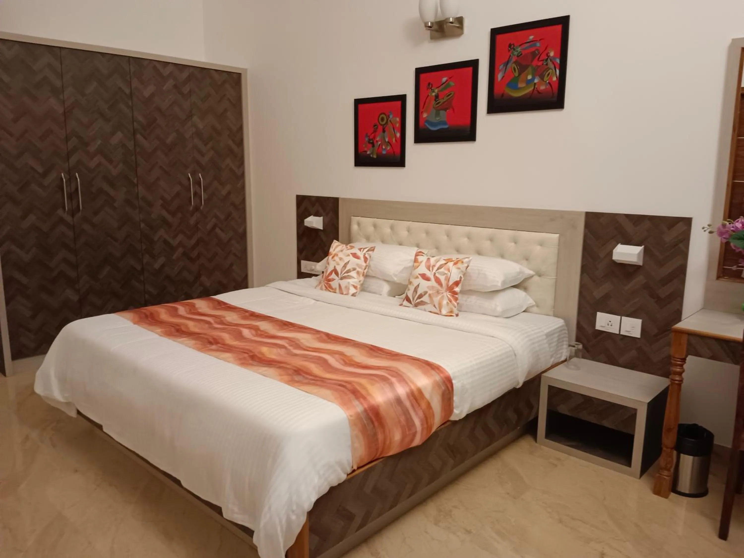 Bed in Lotus & Orchid Villas by Ramnath Homes