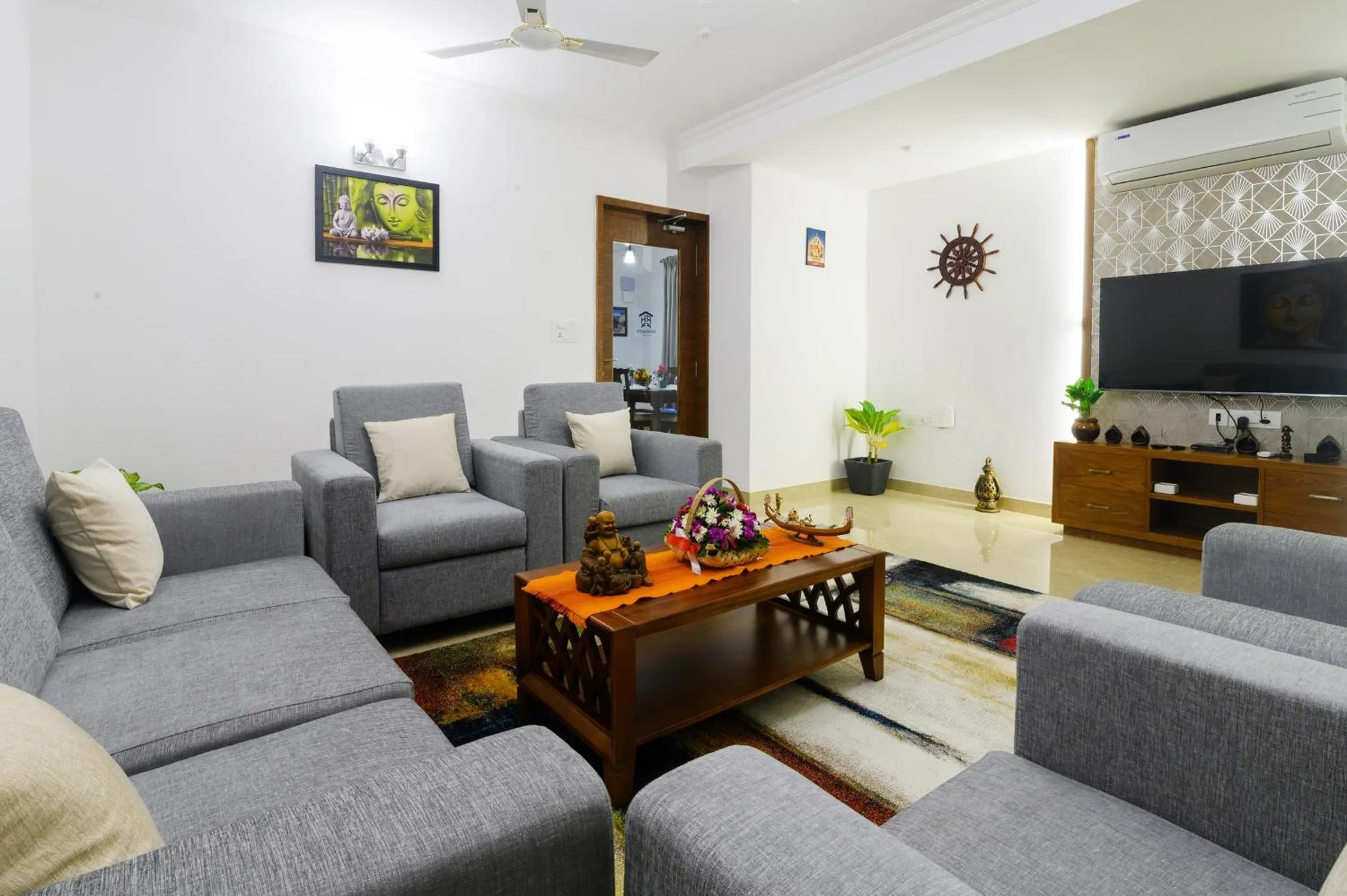 Living room in Lotus & Orchid Villas by Ramnath Homes
