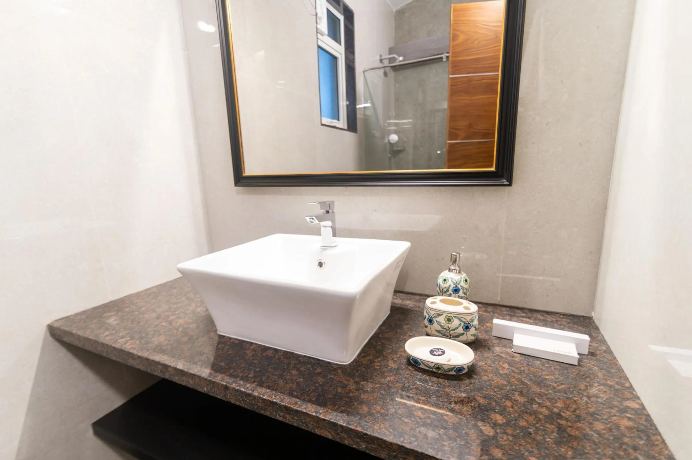 Bathroom in Lotus & Orchid Villas by Ramnath Homes
