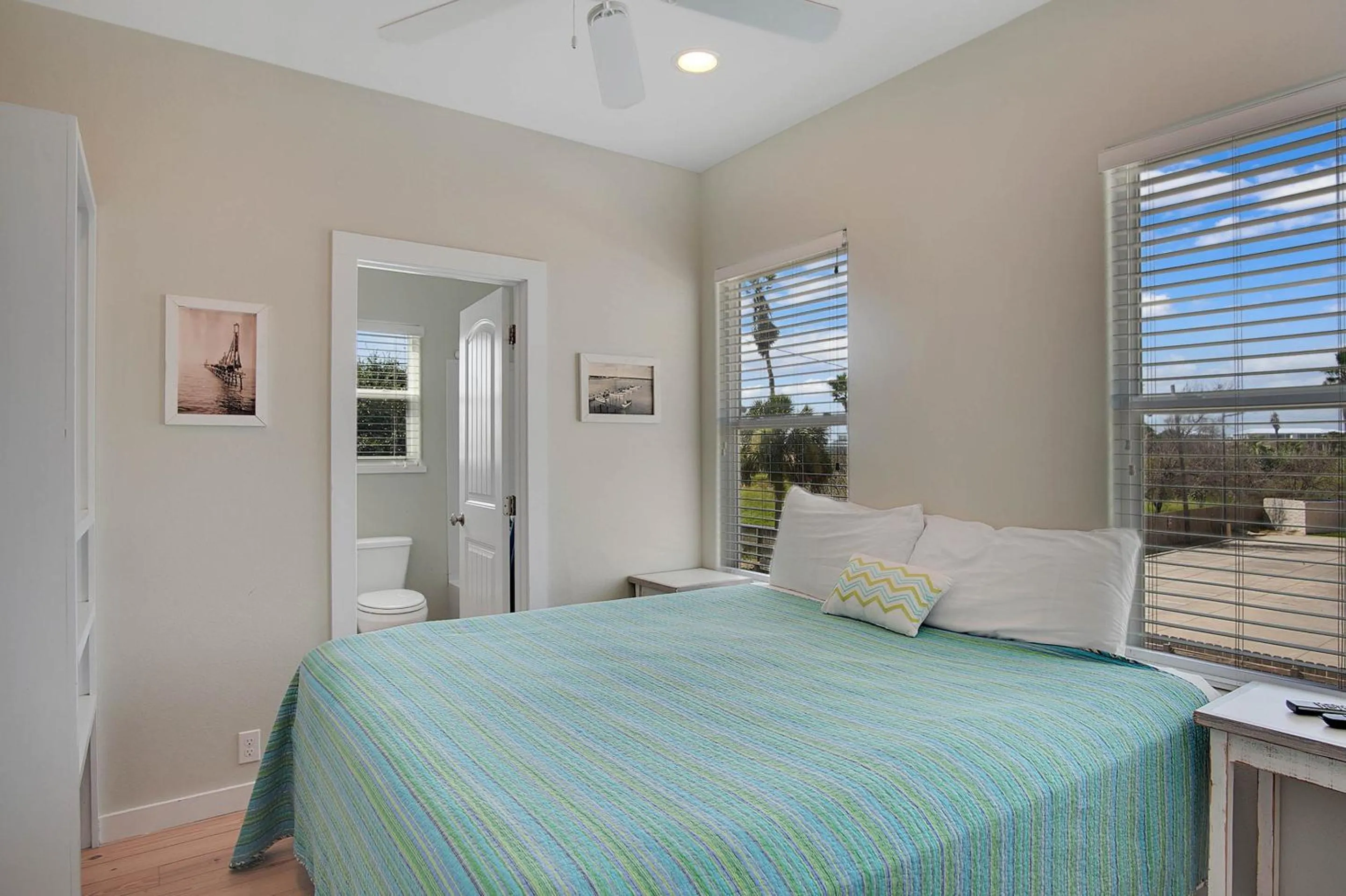 Property building, Bed in Beach Club 2