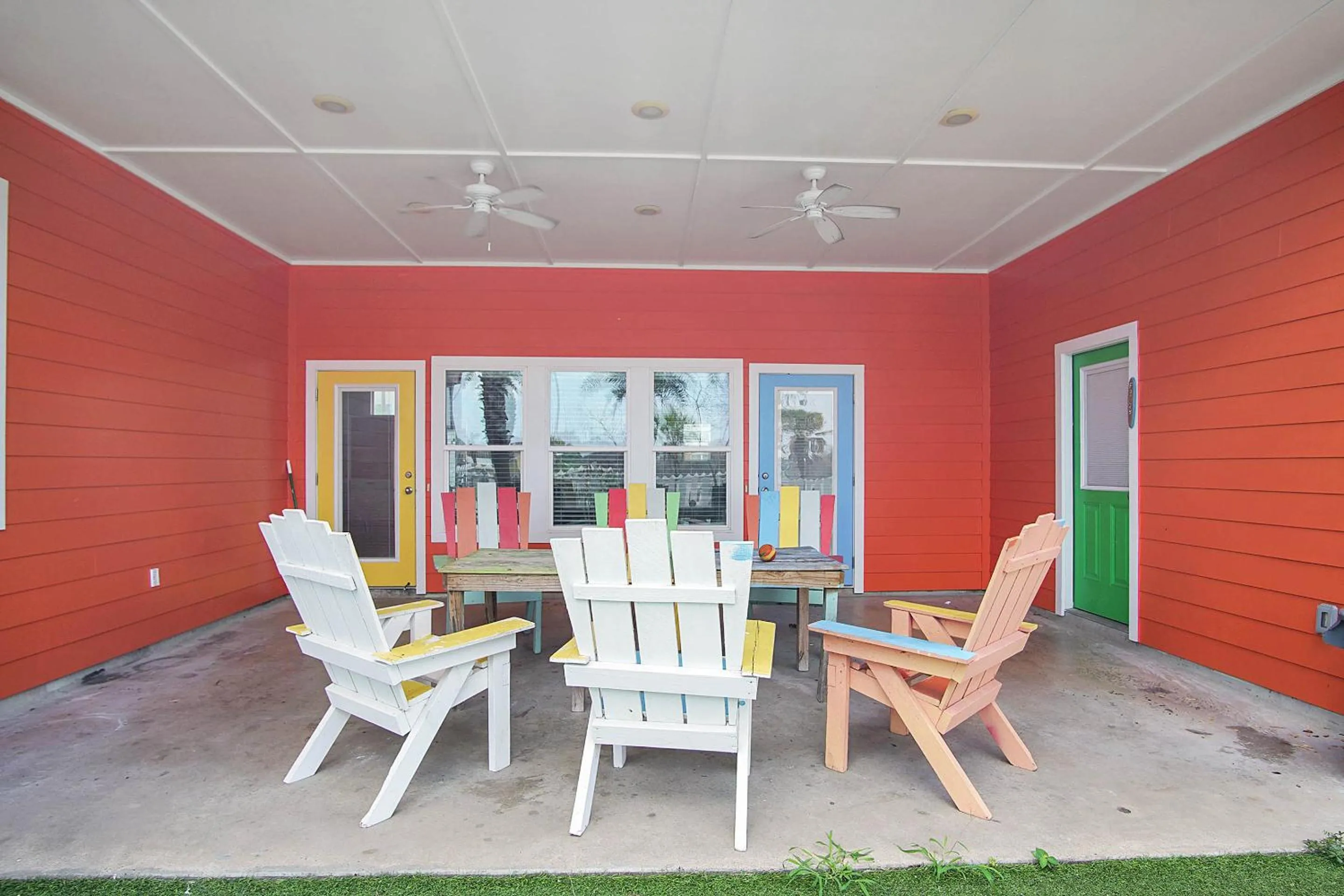 Property building in Beach Club 2