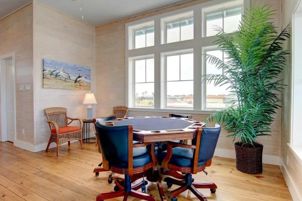 Property building in Turtle Paradise