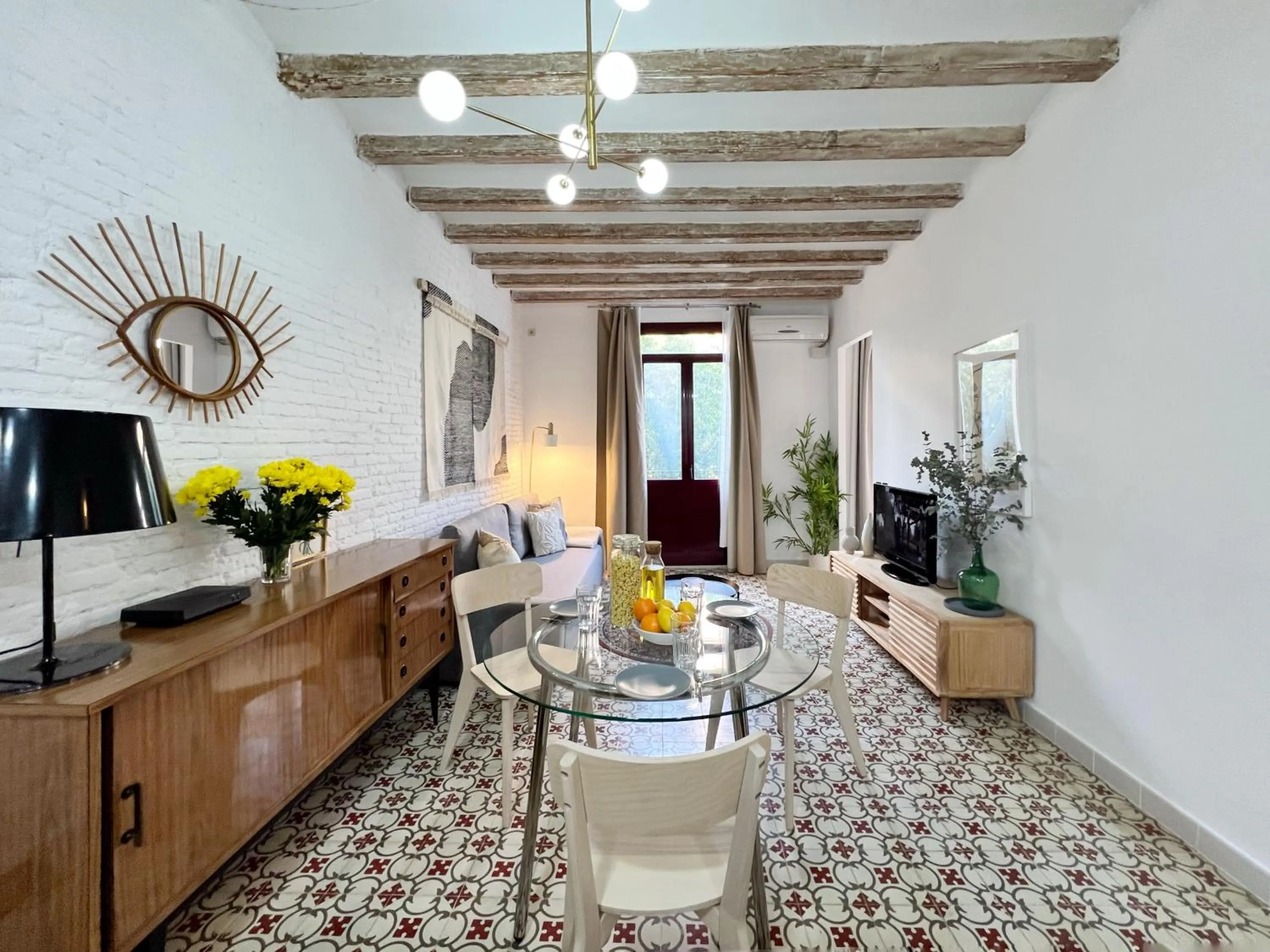 Almodovar Apartment Barcelona