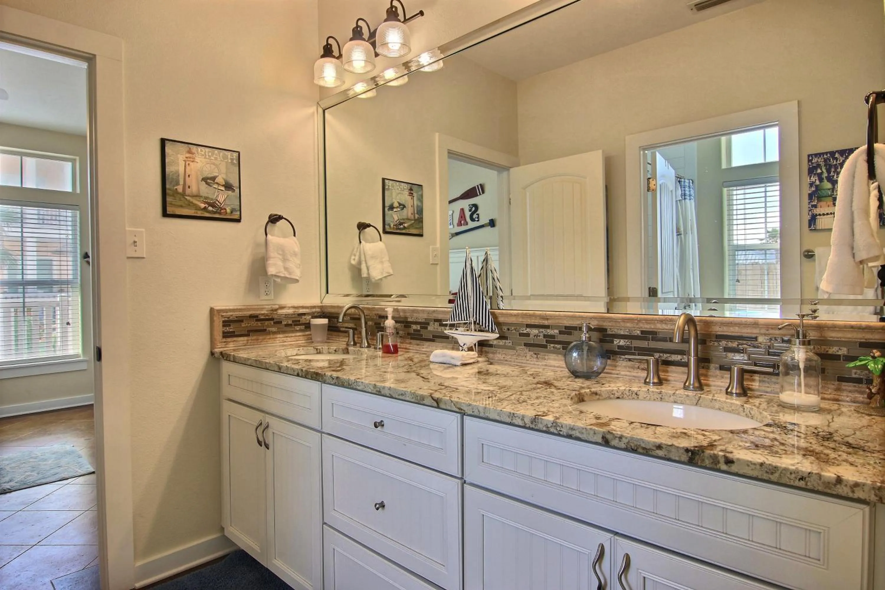 Property building in Kona Cove