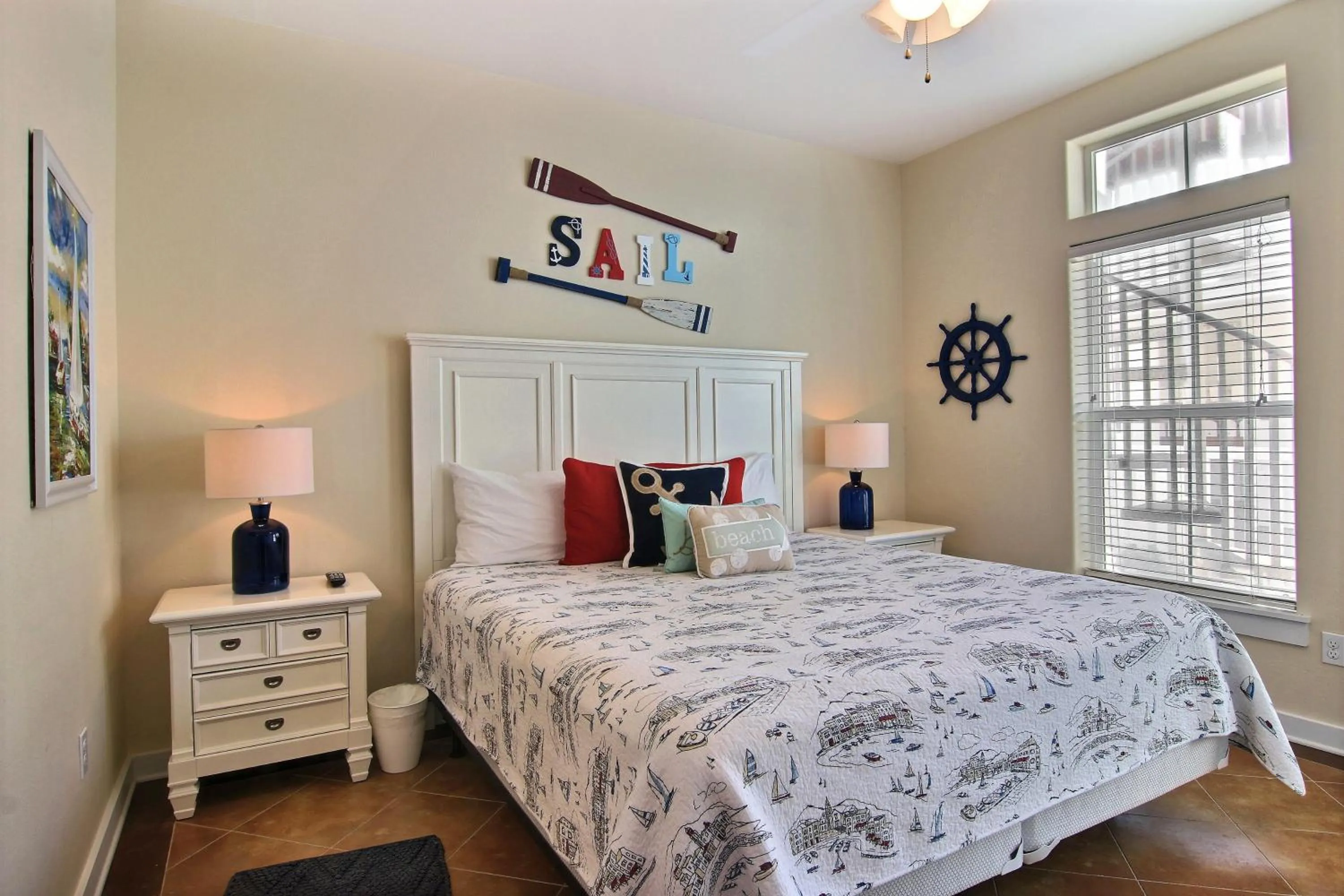 Property building, Bed in Kona Cove