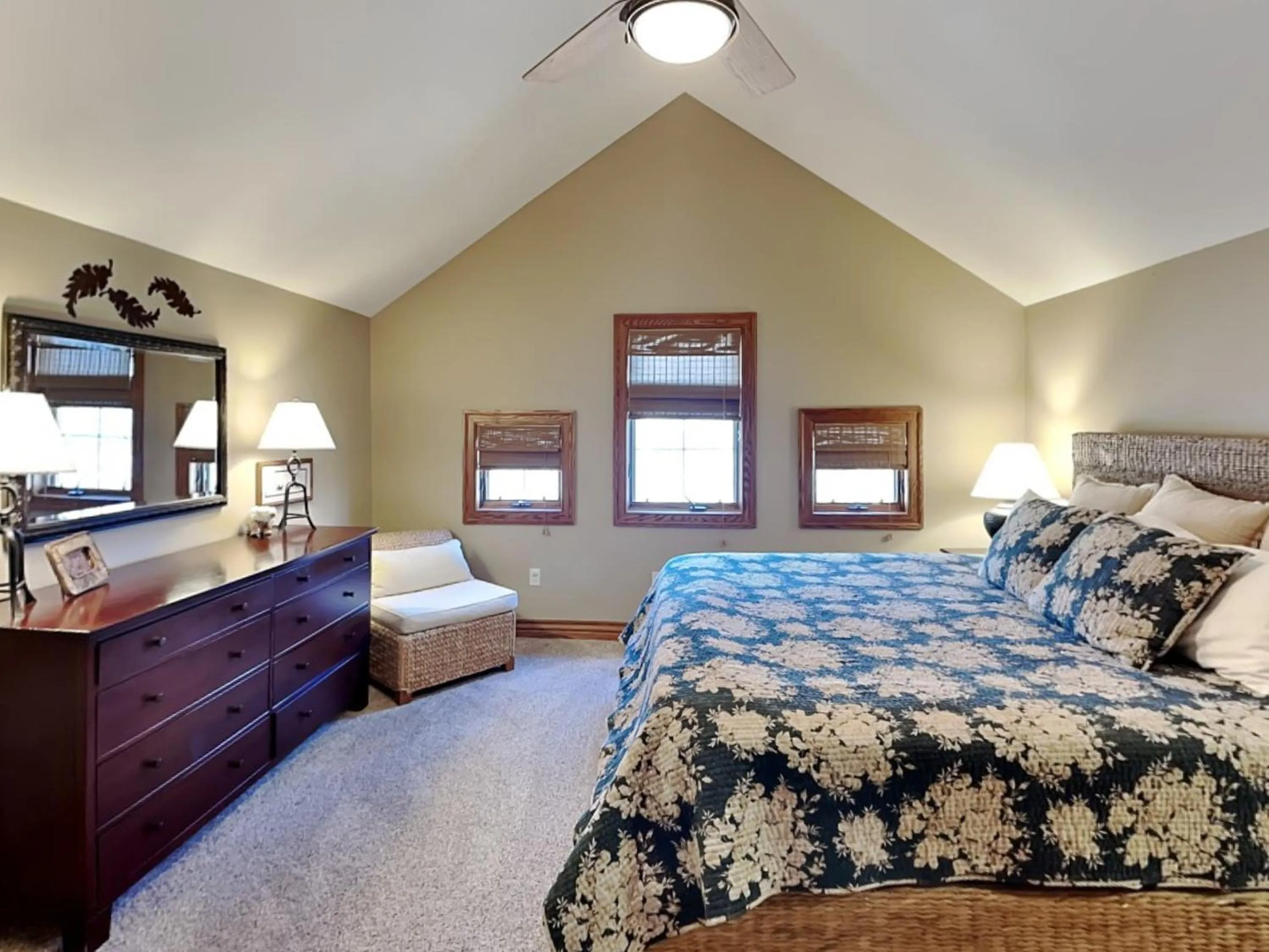 Bed in Stone Mountain Vista