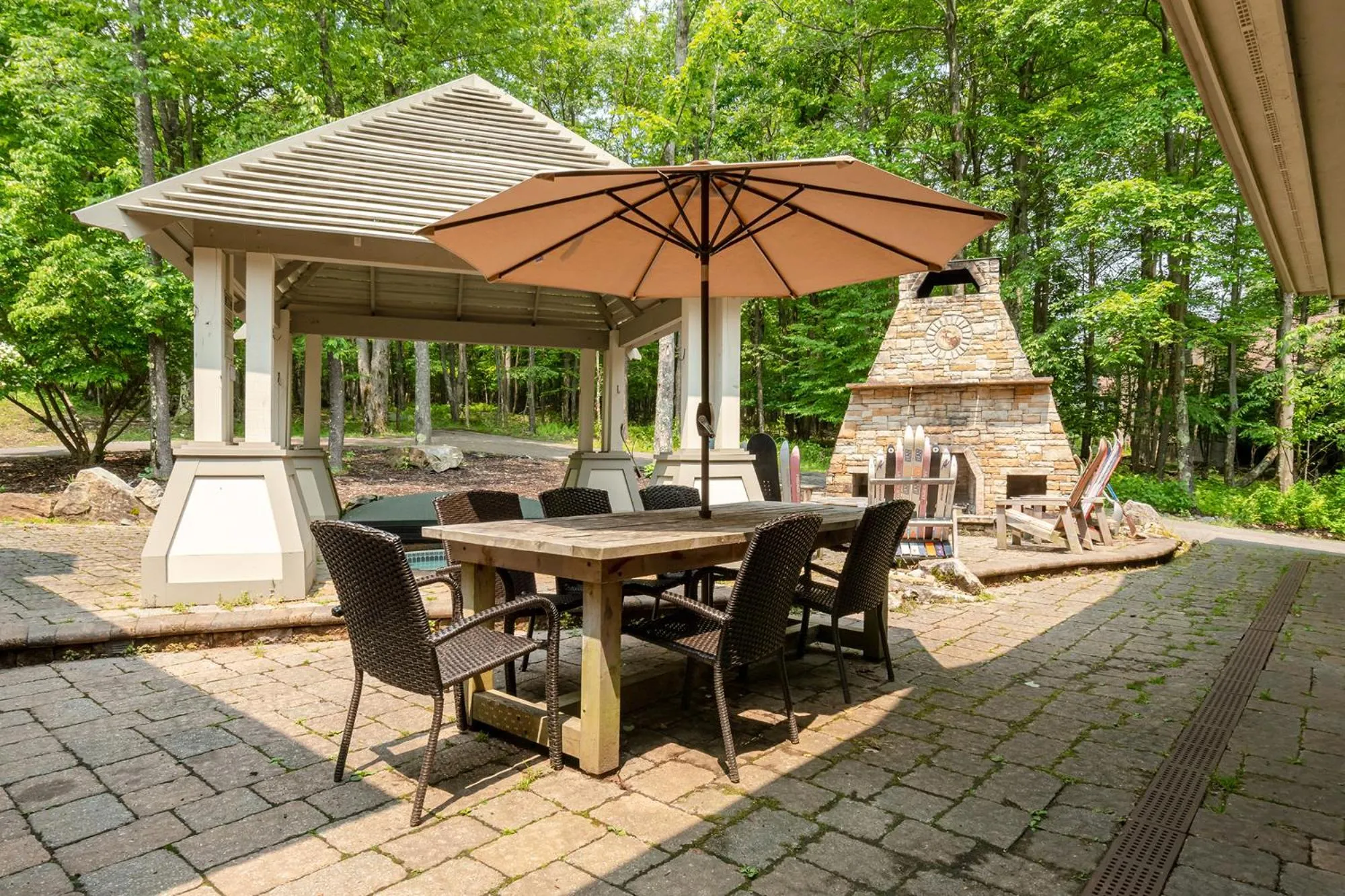 Property building in Stone Mountain Vista