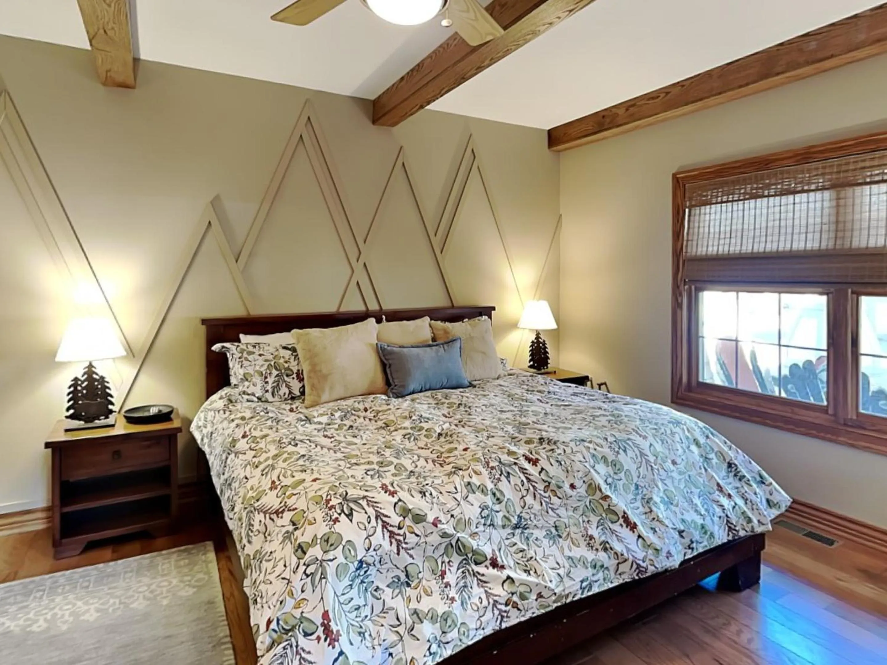 Bed in Stone Mountain Vista