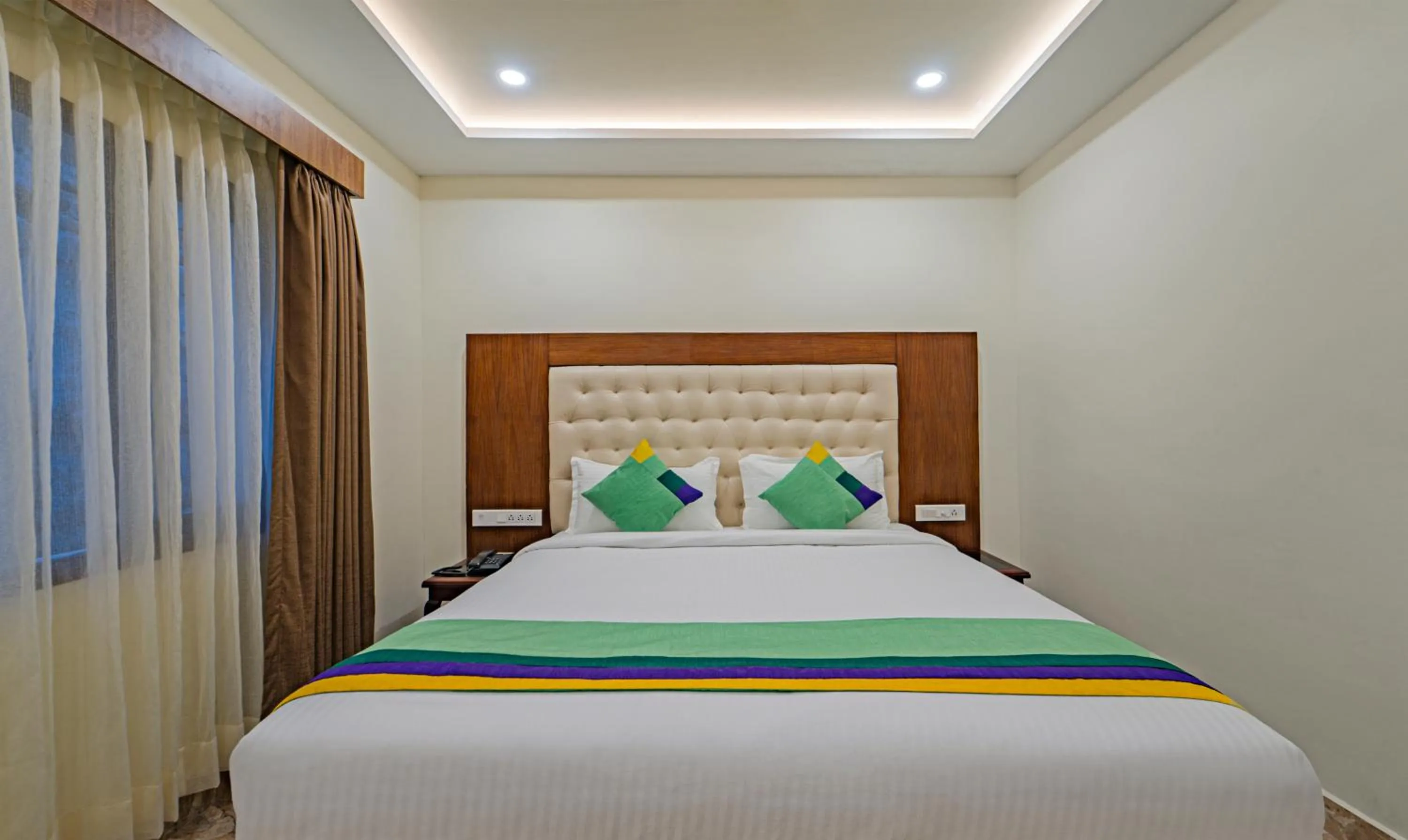 Bedroom, Bed in Treebo Aaravi Residency, 800 Mtrs From Promenade Beach
