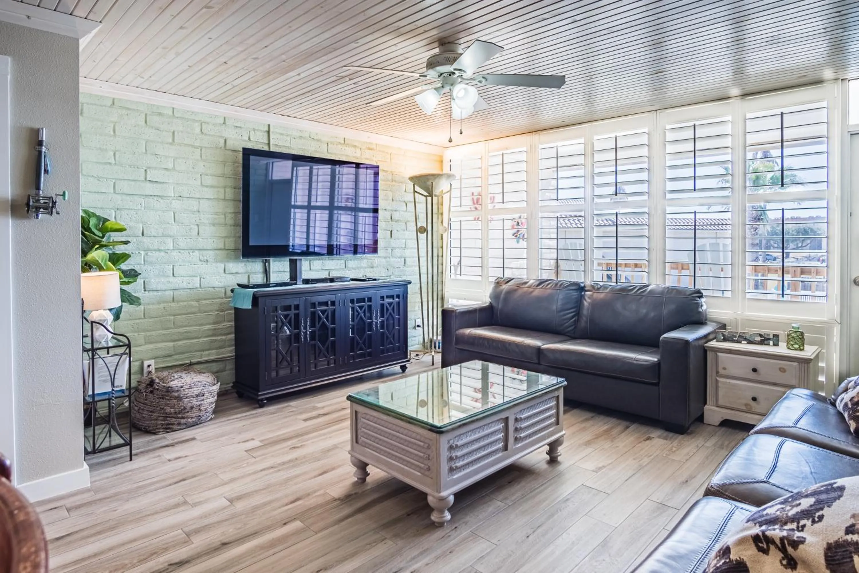 Property building in Pearl Marlin