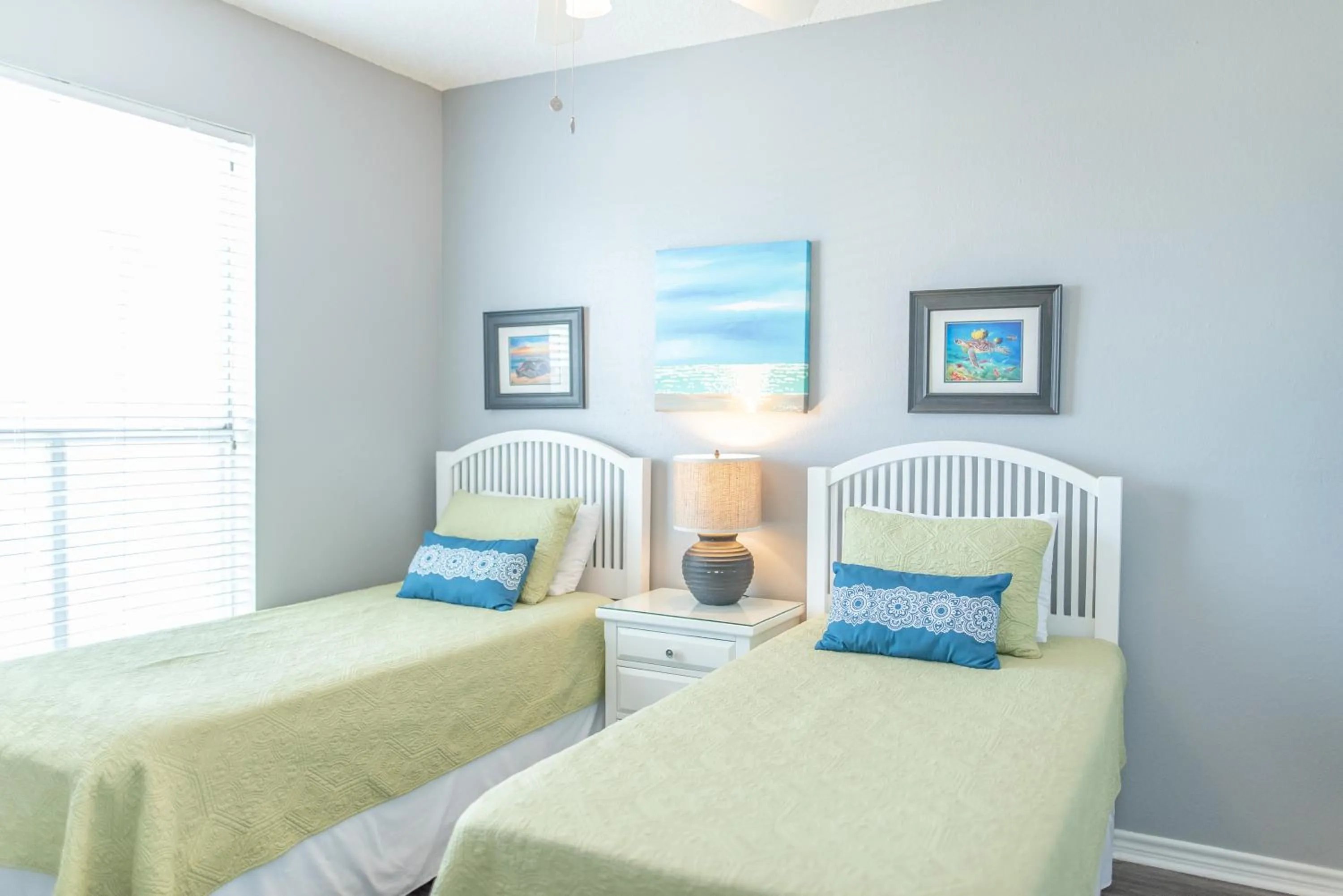 Property building, Bed in Toes In The Water