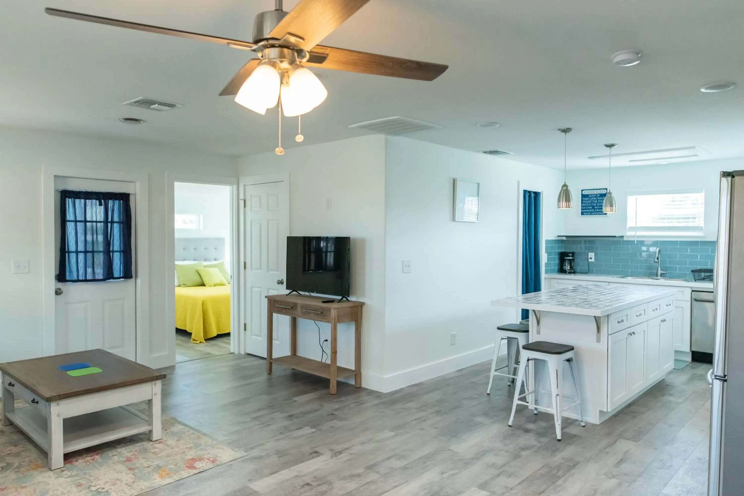 Property building in Casa De Poe