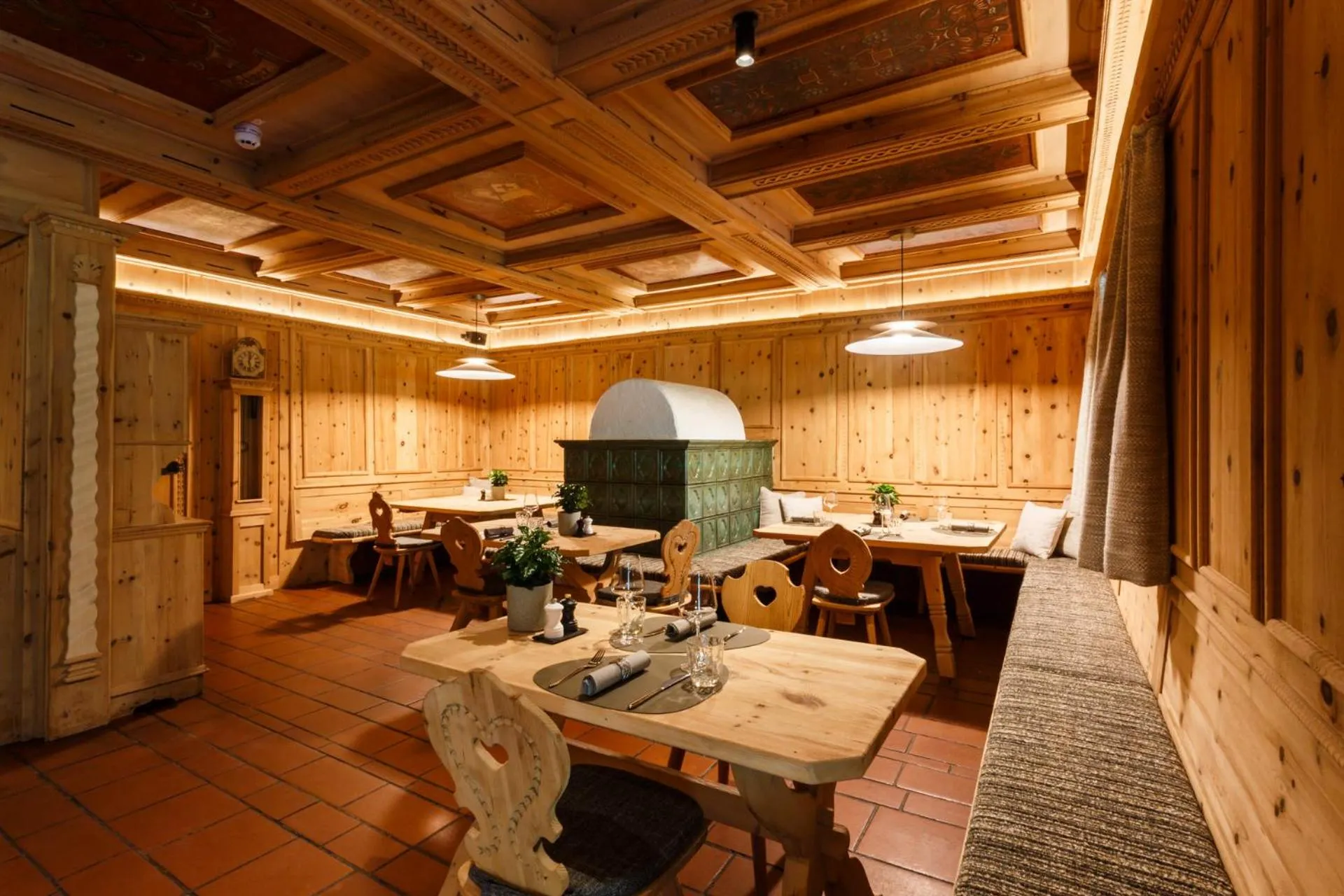 Restaurant/places to eat in NOVA Moments Boutique Hotel