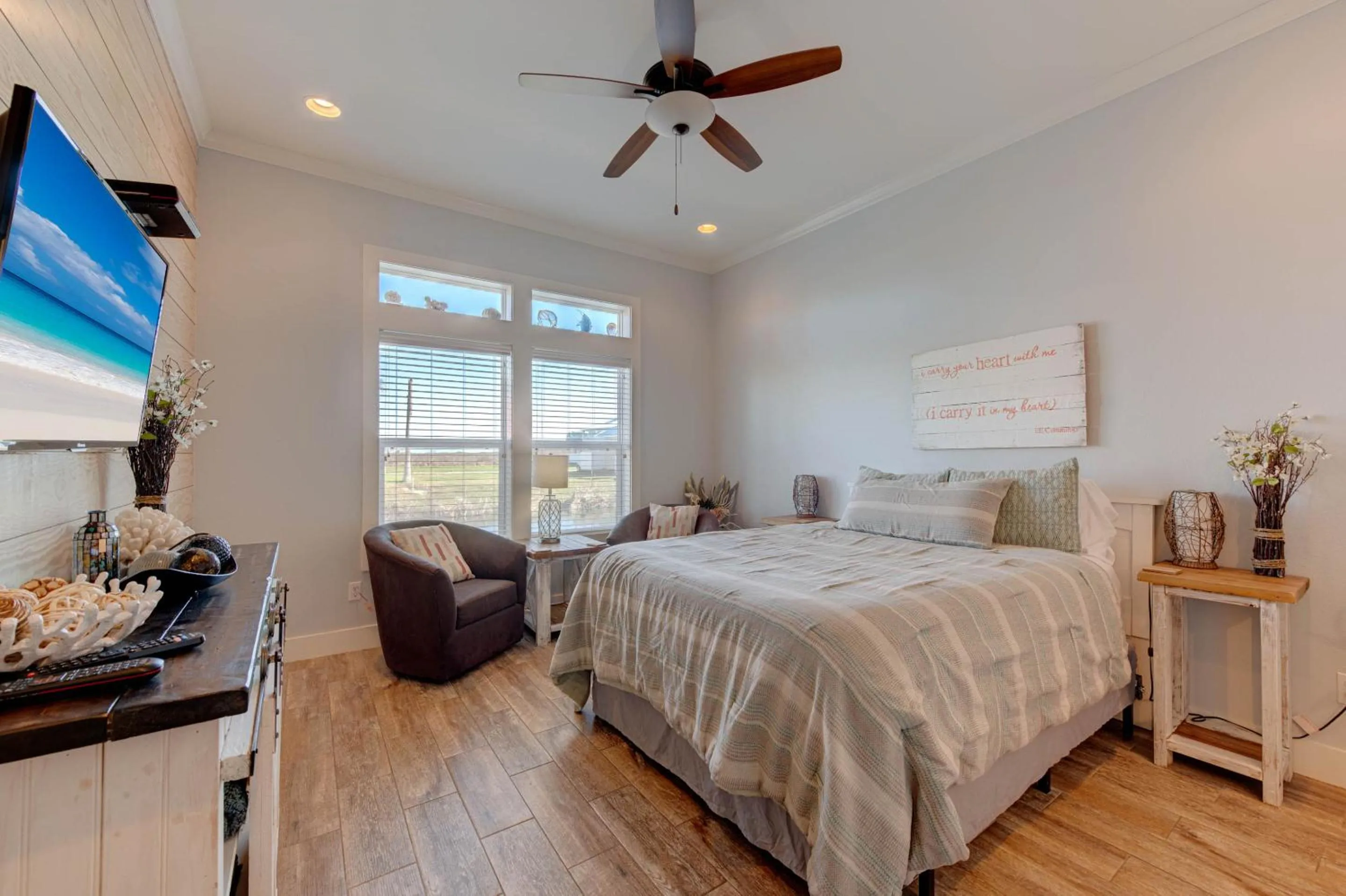 Property building, Bed in Postcard from Paradise