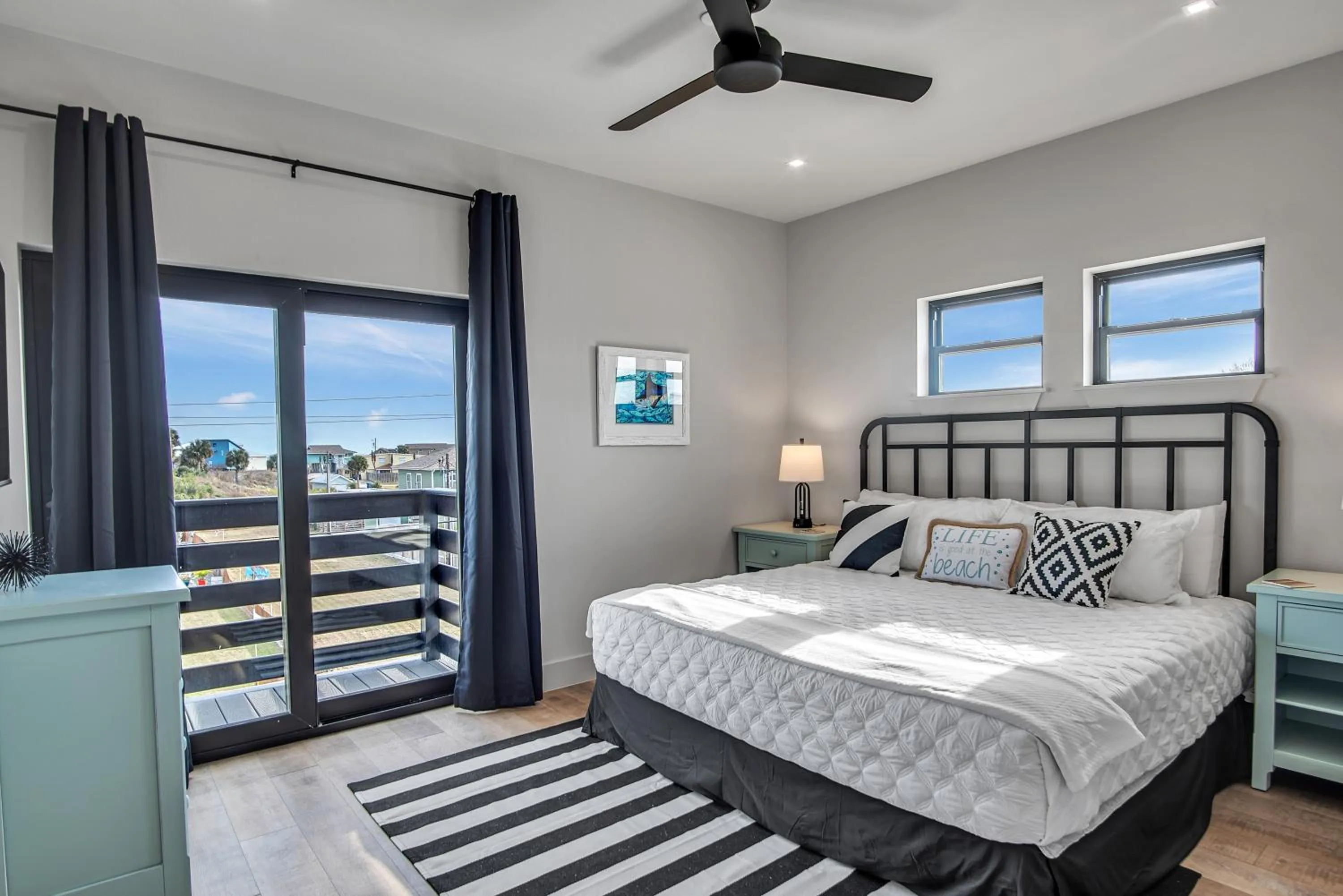 Property building, Bed in The Gentry