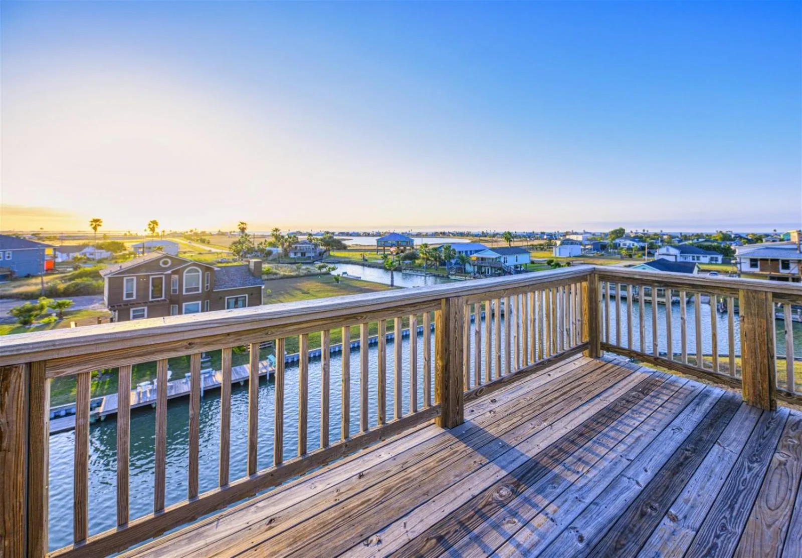 Property building in Blue -Crab- Cove