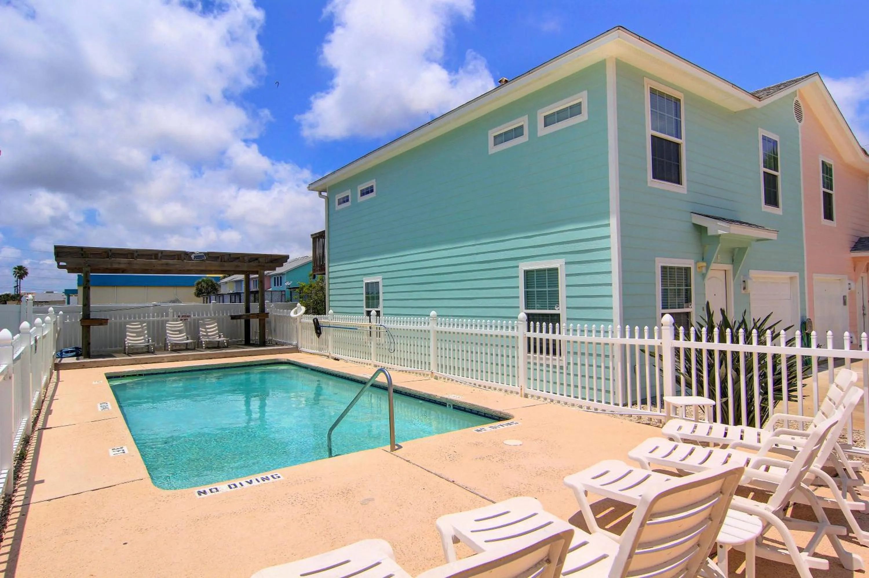 Property building in Family Tides Beach House