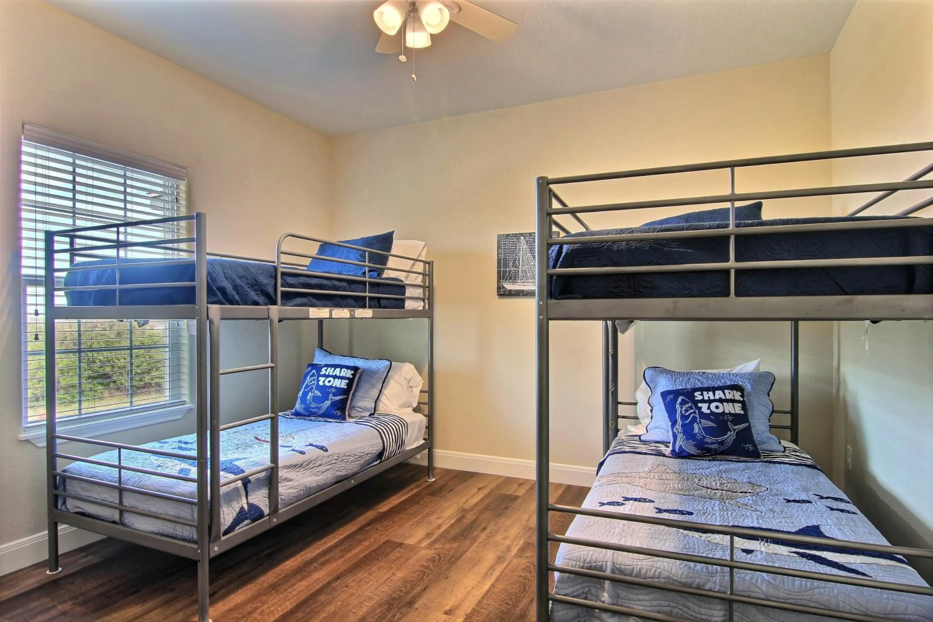 Property building, Bed in Shamrock by the Sea