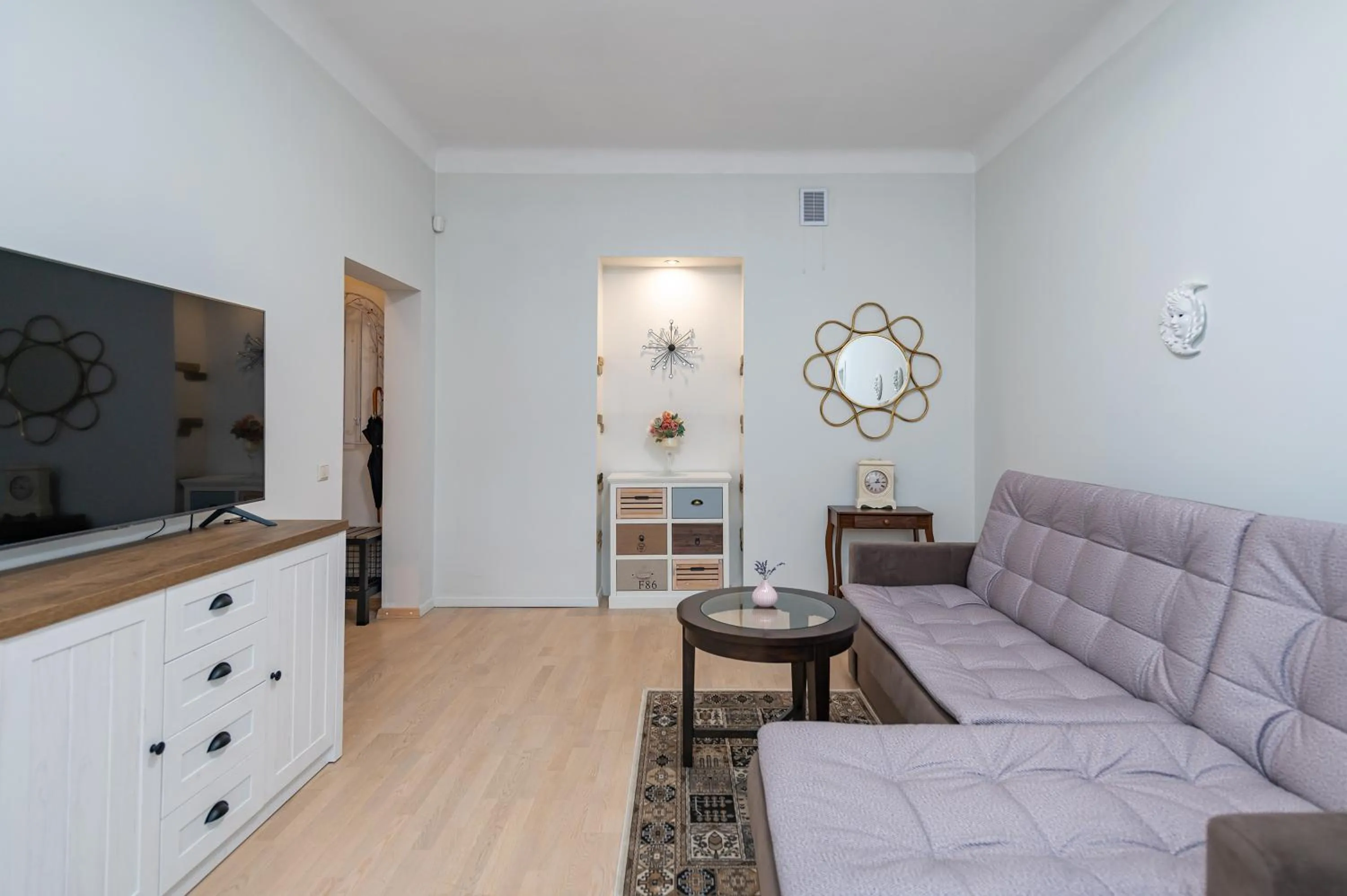 Archcathedral apartment by Polo Apartments