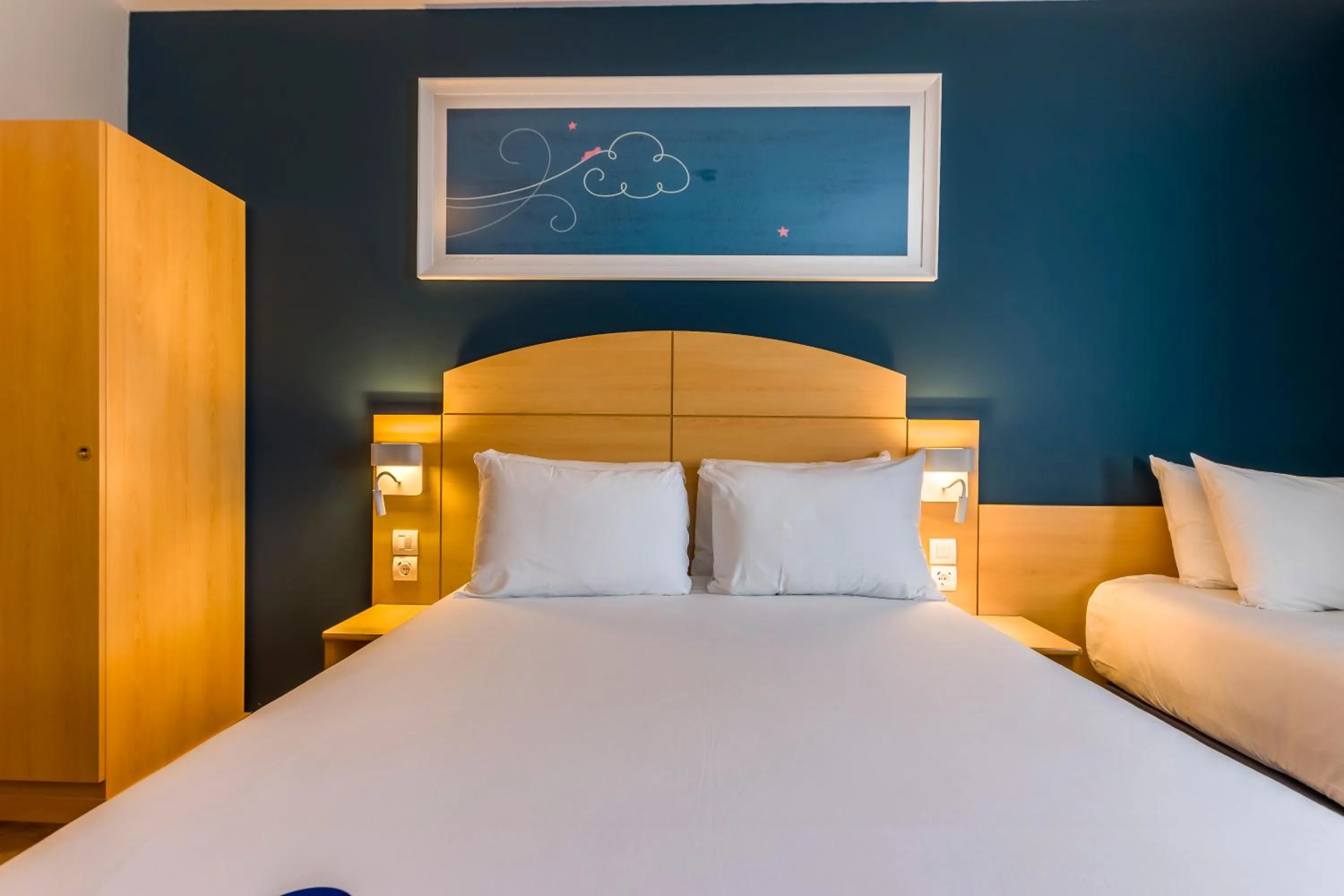 Bed in Travelodge Madrid Alcalá de Henares