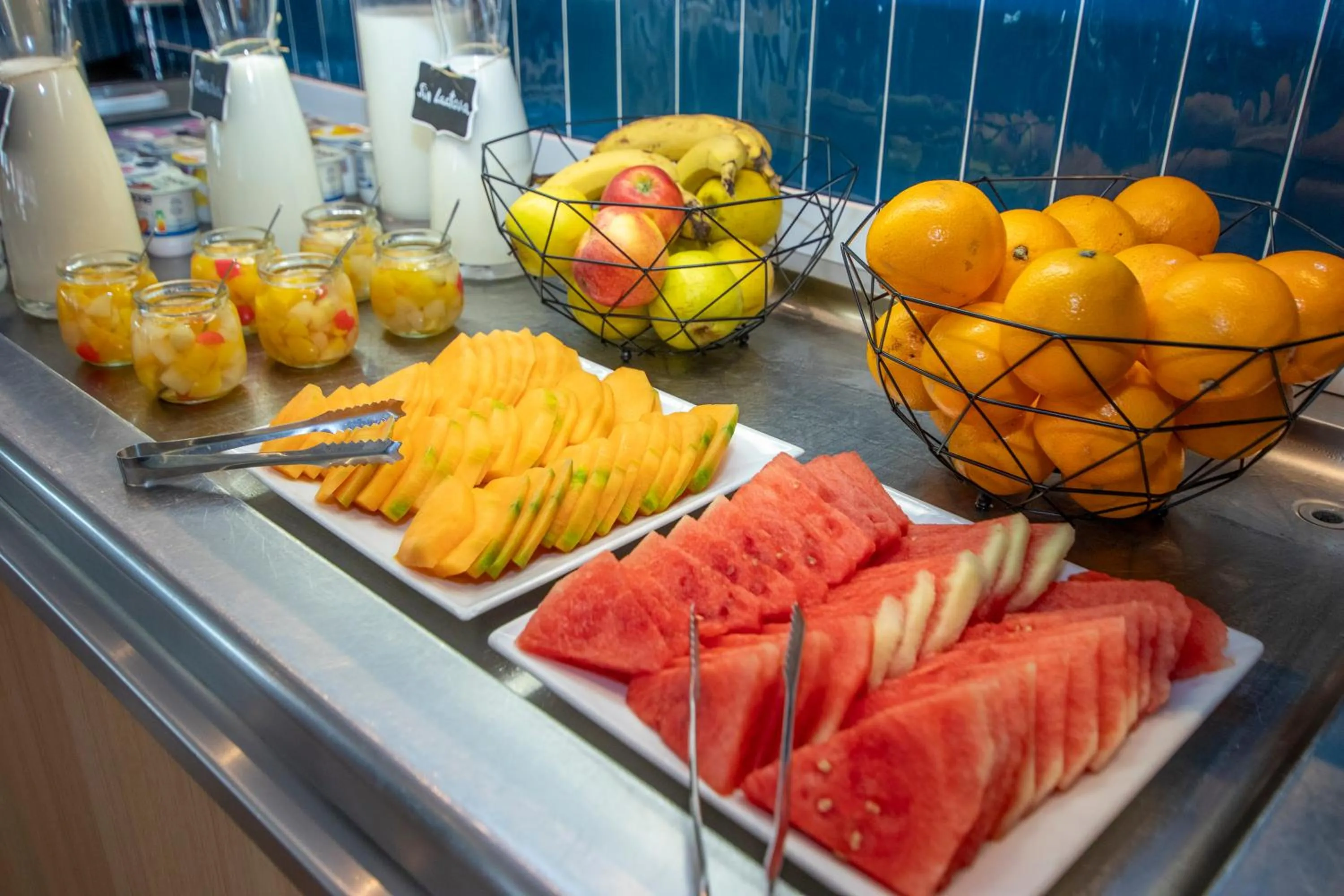 Buffet breakfast in Travelodge Madrid Alcalá de Henares