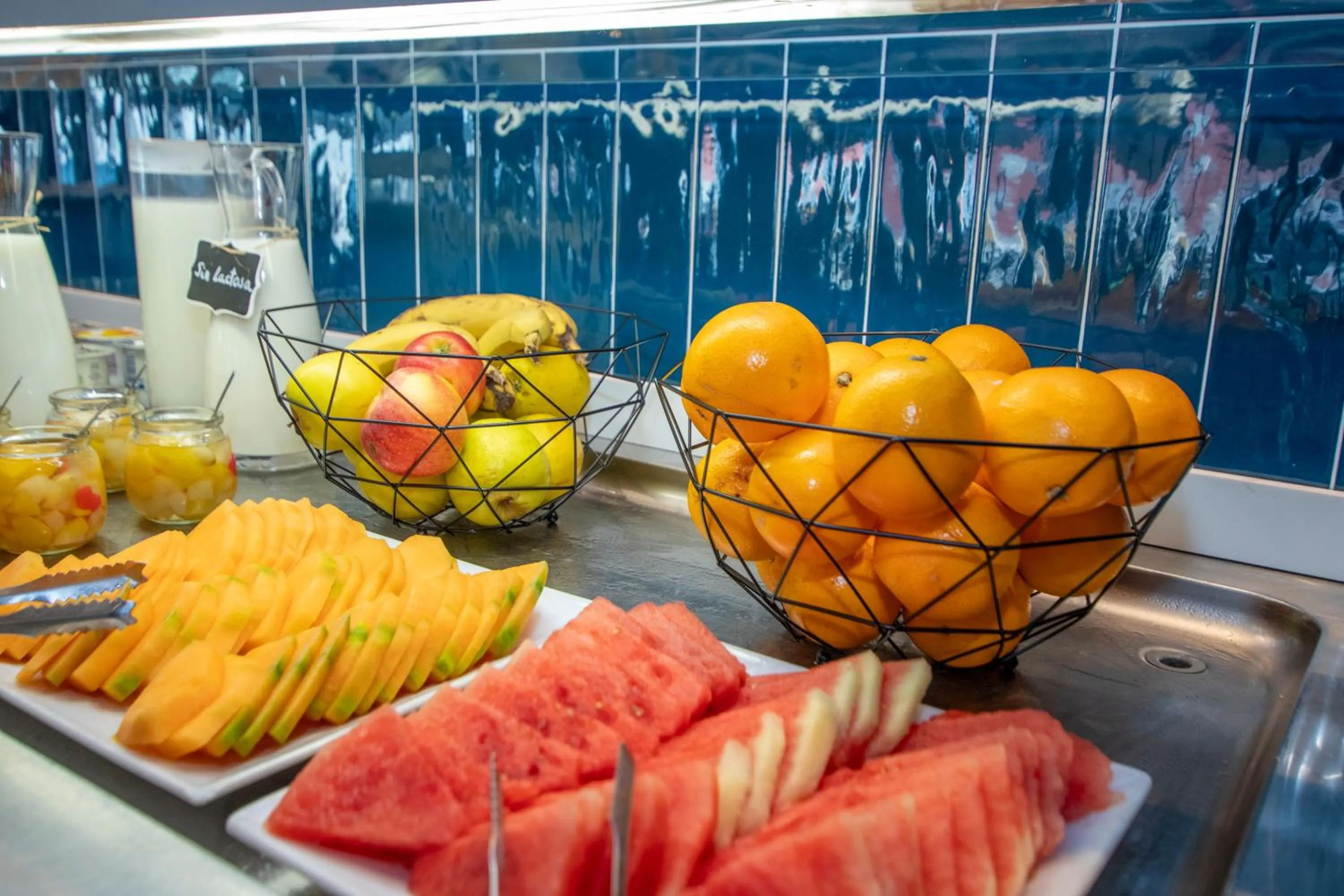 Buffet breakfast in Travelodge Madrid Alcalá de Henares